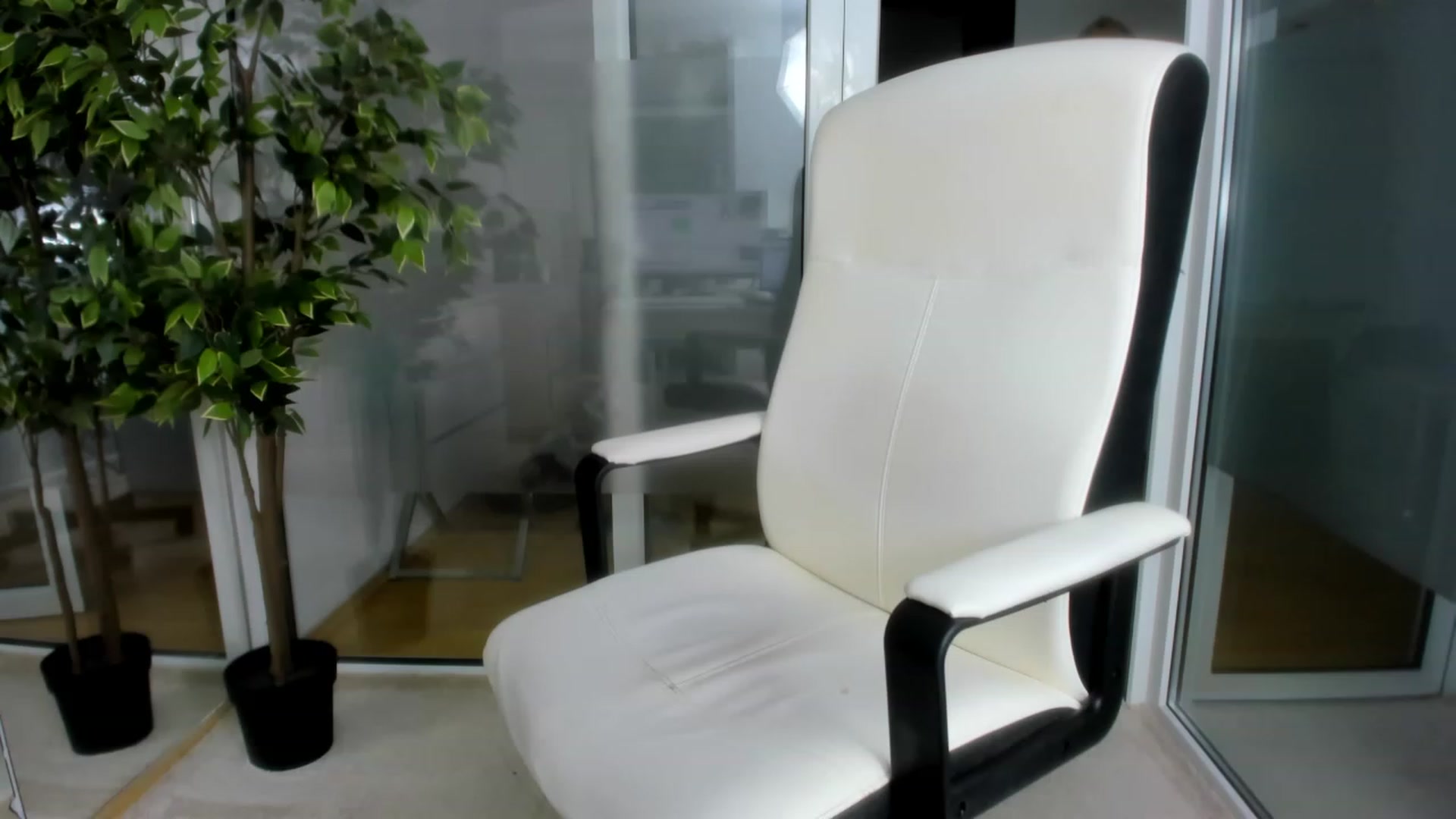 Gallery image thumbnail from Jelisse_J's myfreecams stream on, 08/10/2023, 06:45 image 3 of 20