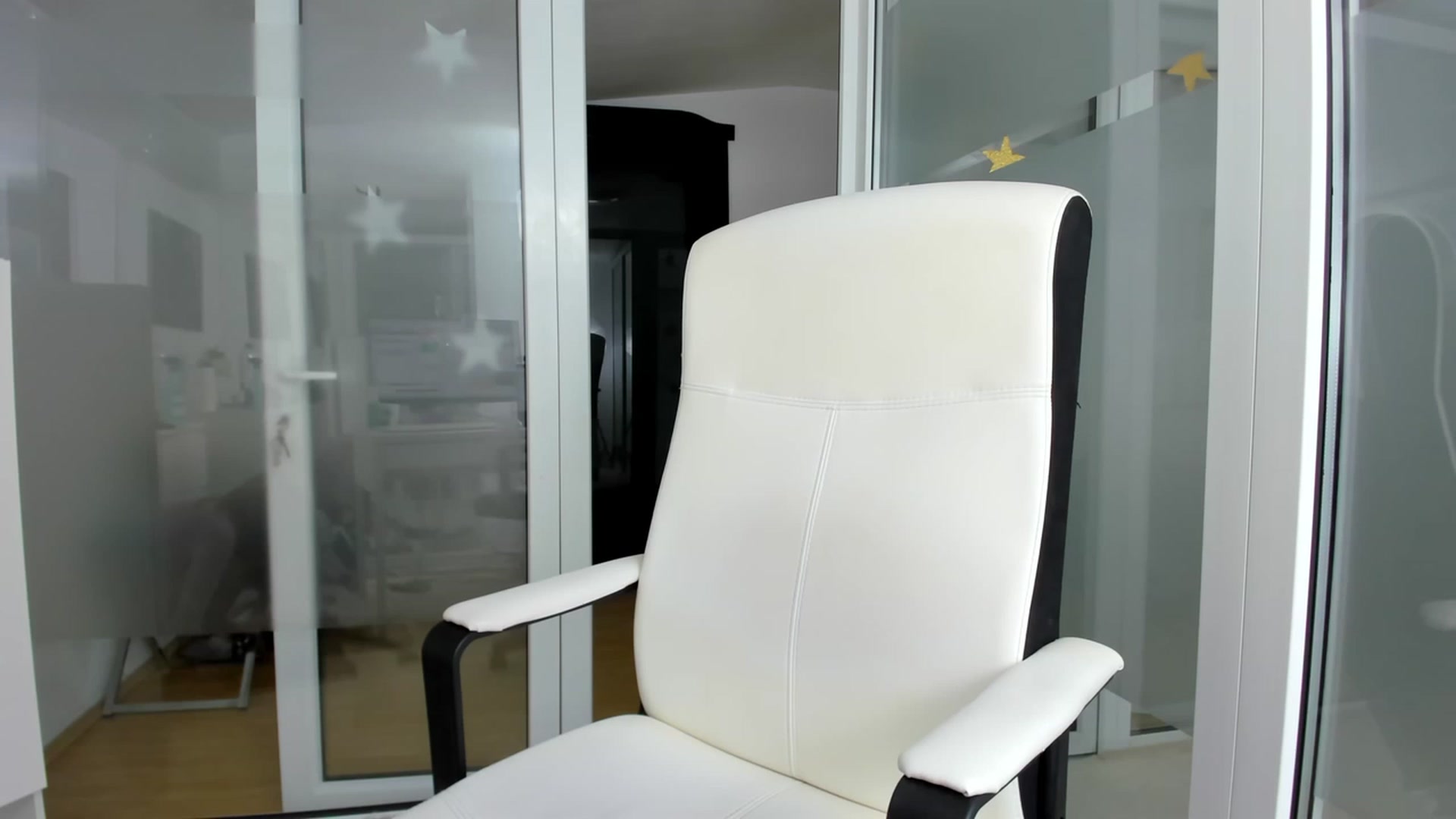 Gallery image thumbnail from Jelisse_J's myfreecams stream on, 08/30/2023, 11:13 image 11 of 20