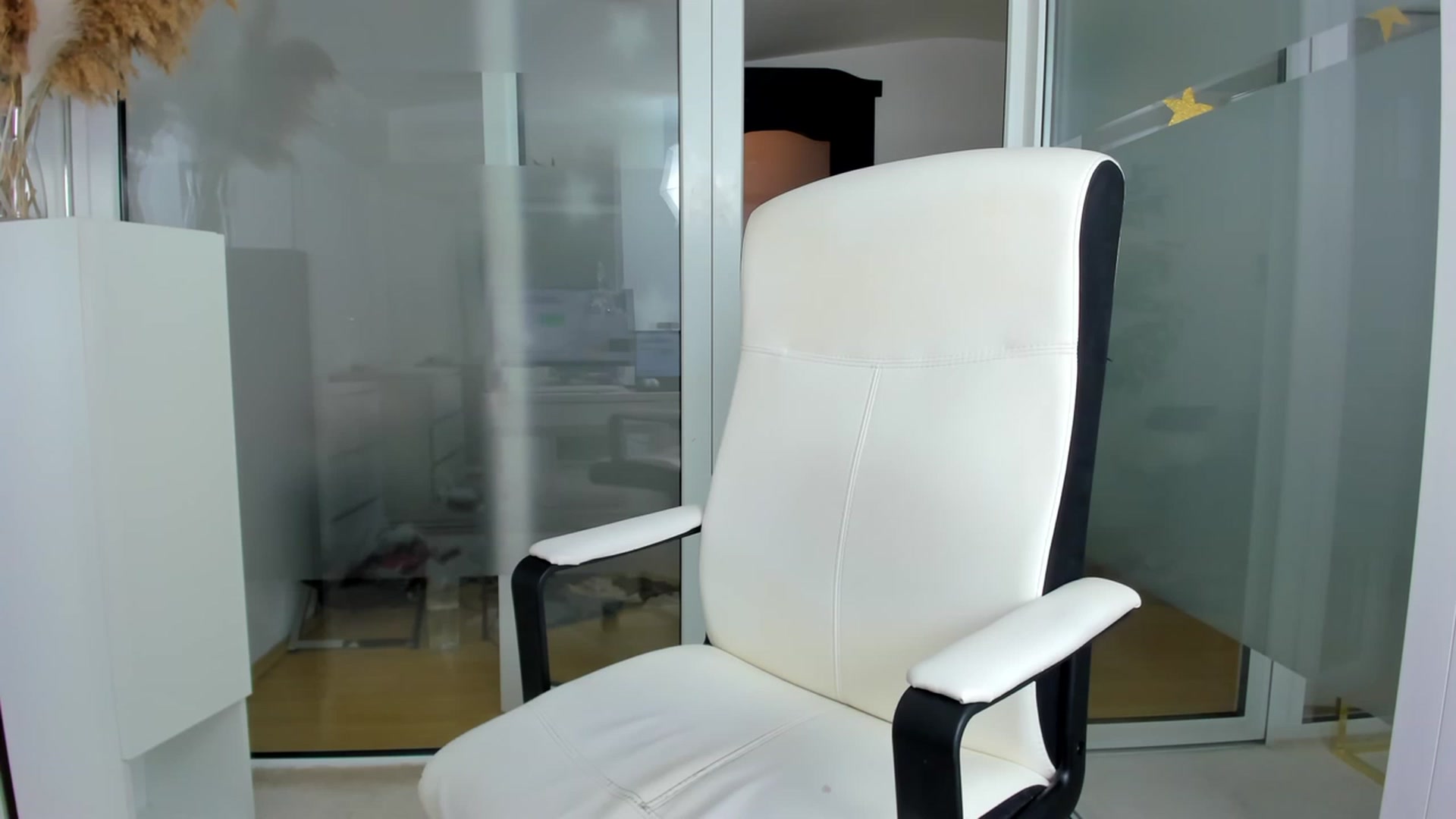 Gallery image thumbnail from Jelisse_J's myfreecams stream on, 09/26/2023, 12:00 image 18 of 20