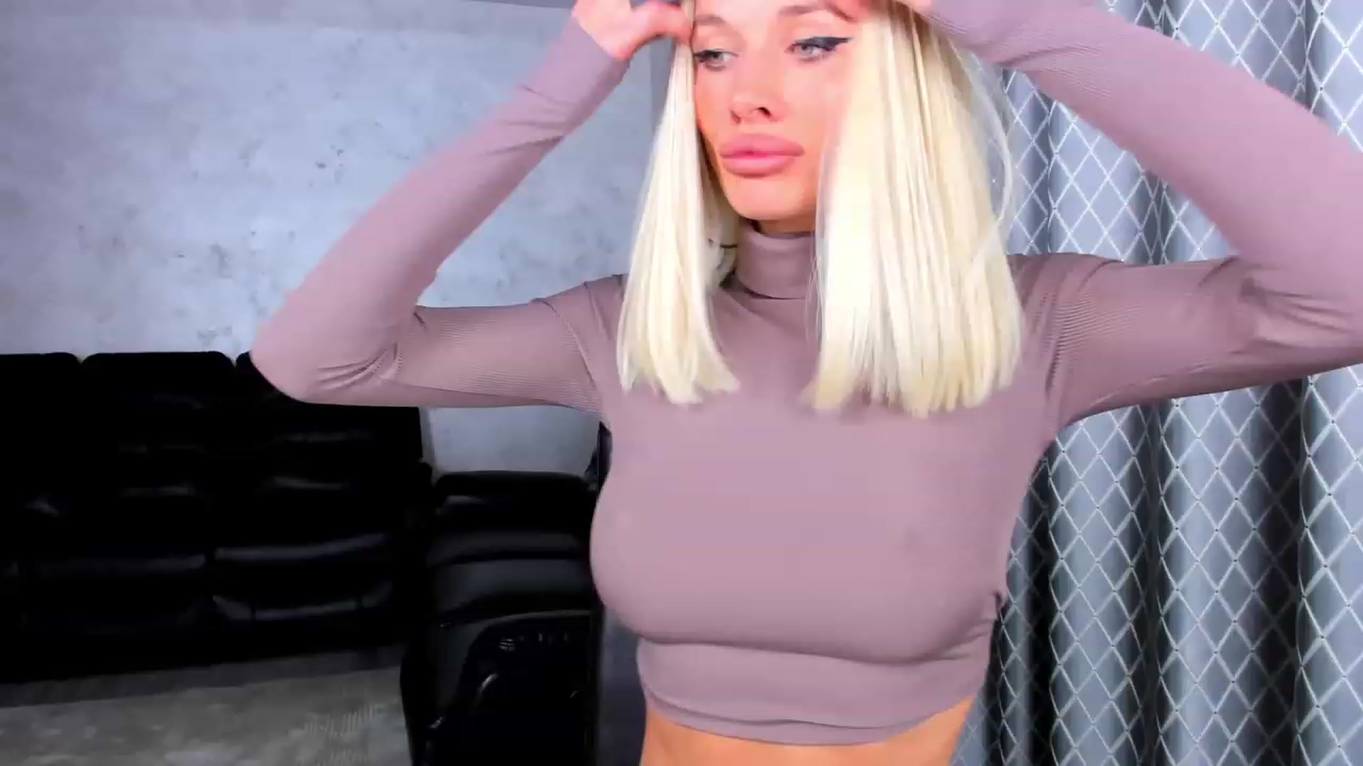 Gallery image thumbnail from Jelisse_J's myfreecams stream on, 12/06/2023, 10:54 image 12 of 20
