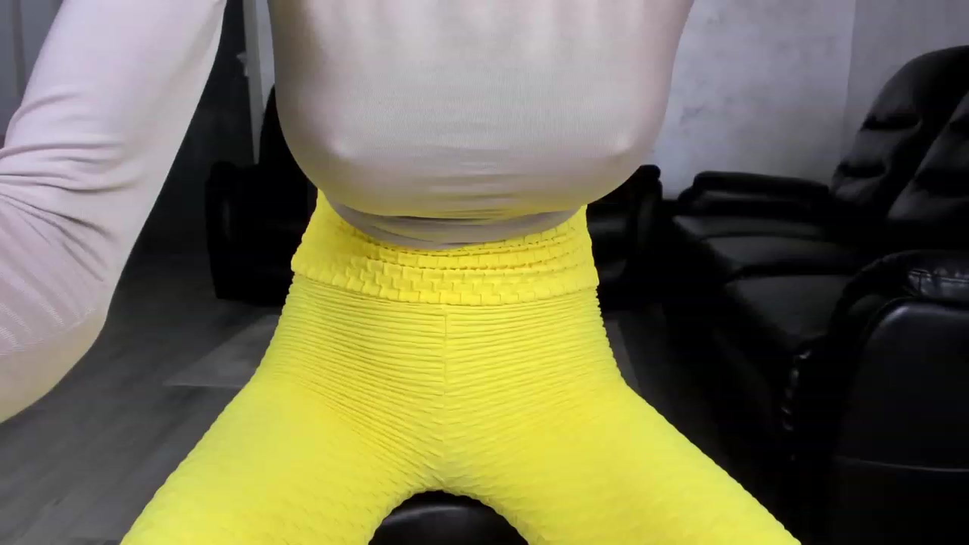 Gallery image thumbnail from Jelisse_J's myfreecams stream on, 12/09/2023, 10:50 image 5 of 20