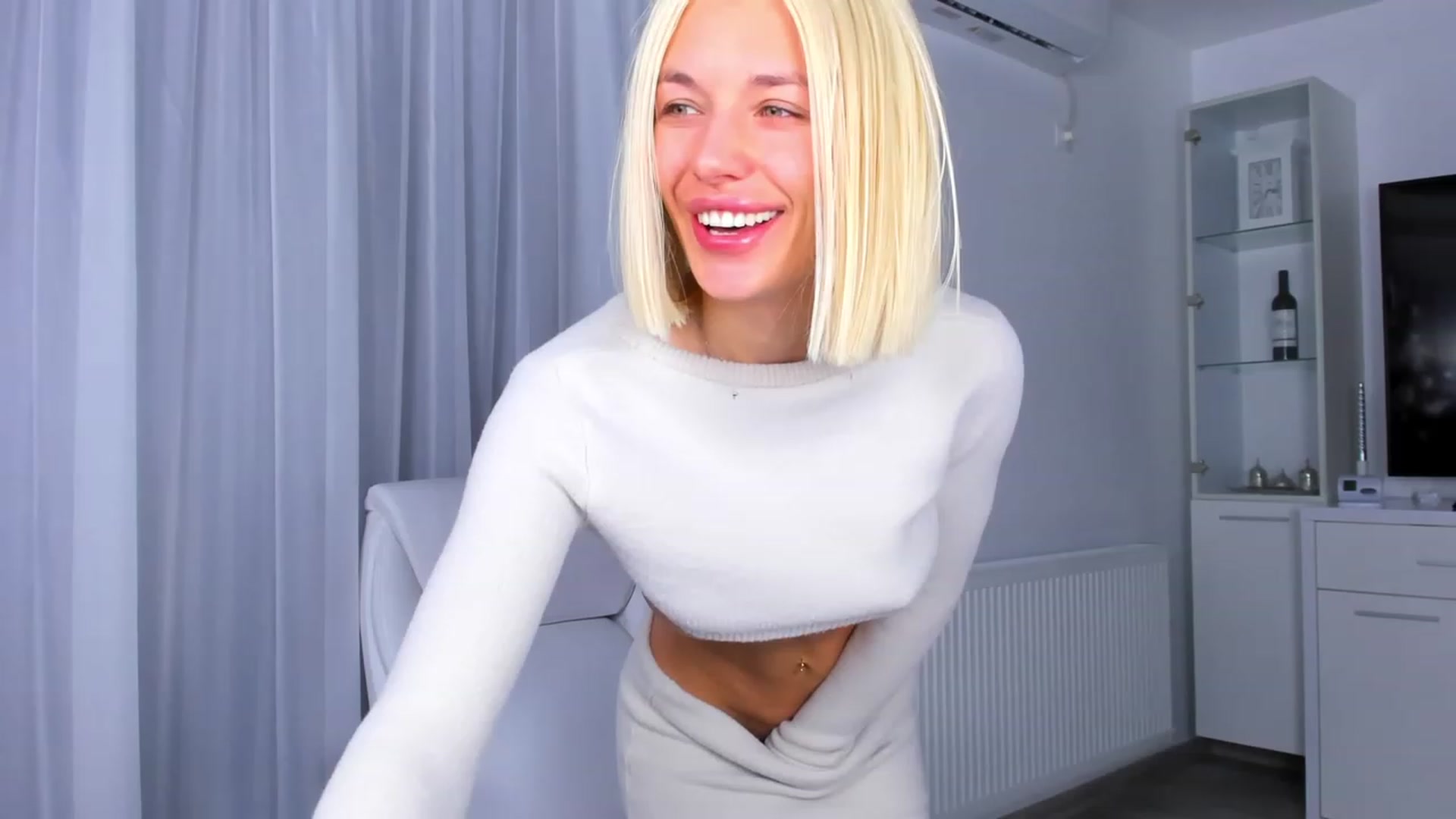 Gallery image thumbnail from Jelisse_J's myfreecams stream on, 12/14/2023, 08:14 image 16 of 20