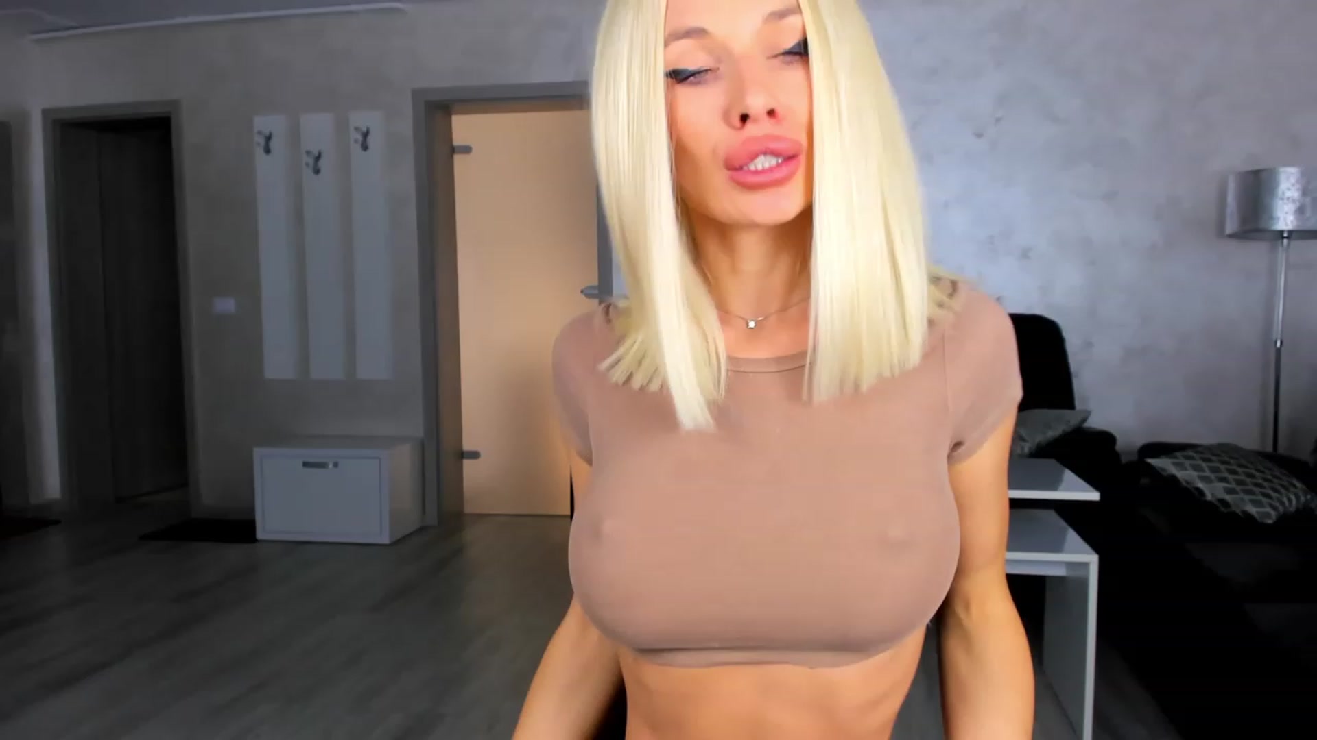 Gallery image thumbnail from Jelisse_J's myfreecams stream on, 12/18/2023, 09:44 image 1 of 20