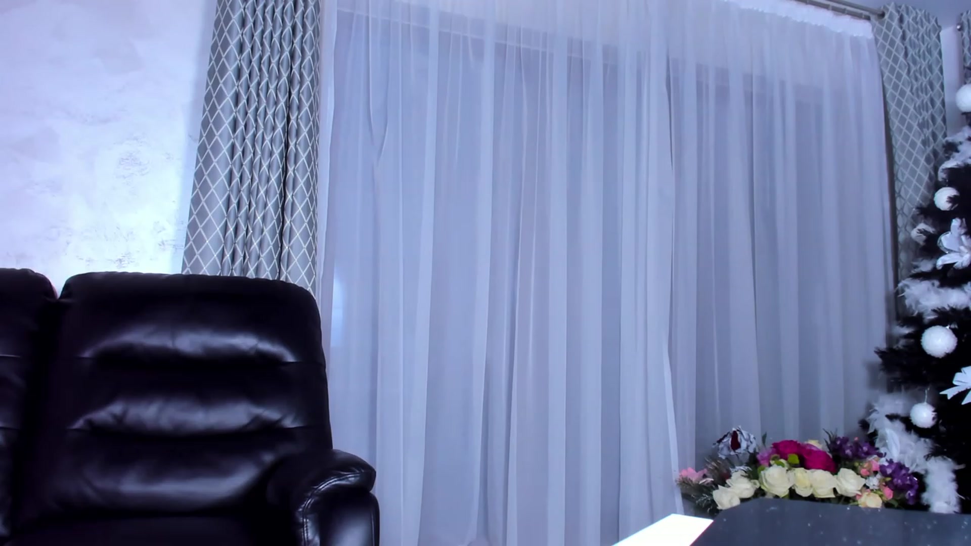 Gallery image thumbnail from Jelisse_J's myfreecams stream on, 12/19/2023, 10:03 image 17 of 20