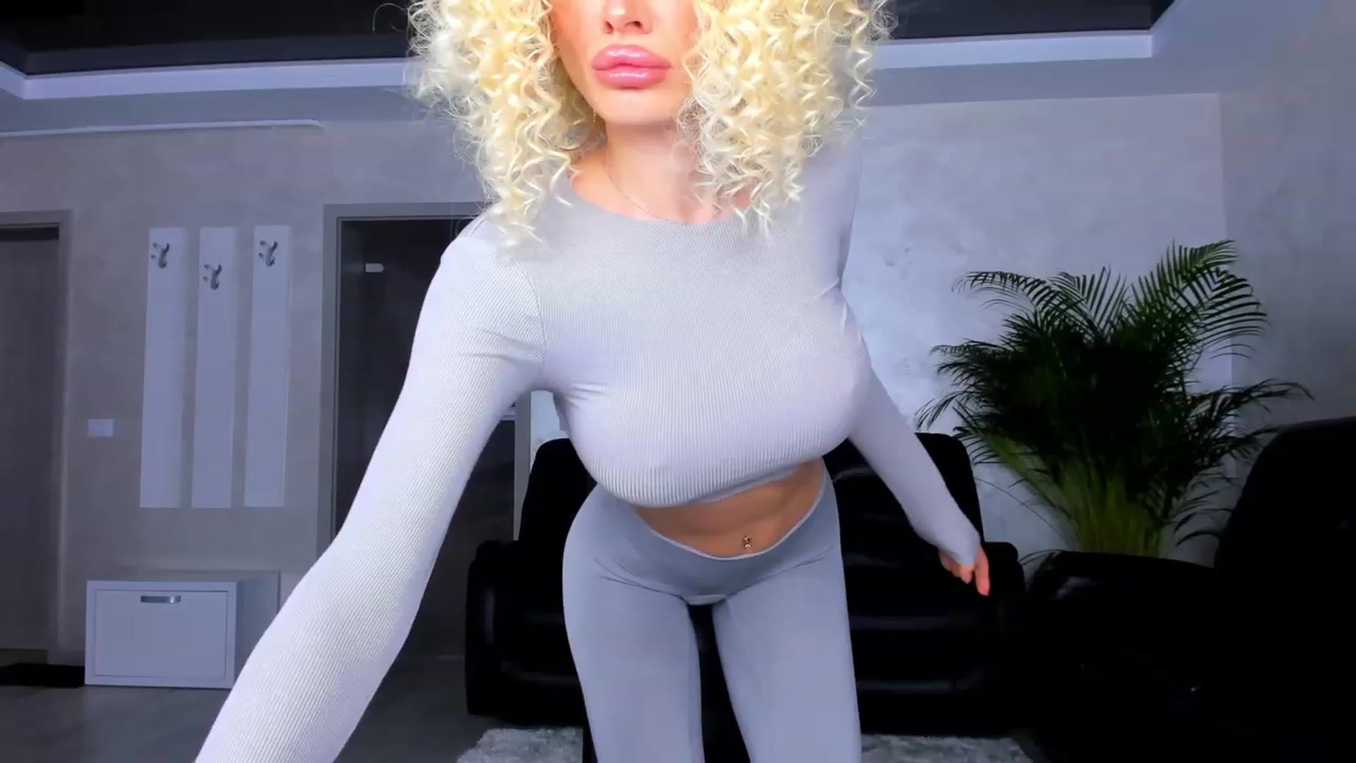 Gallery image thumbnail from Jelisse_J's myfreecams stream on, 01/22/2024, 08:32 image 15 of 20