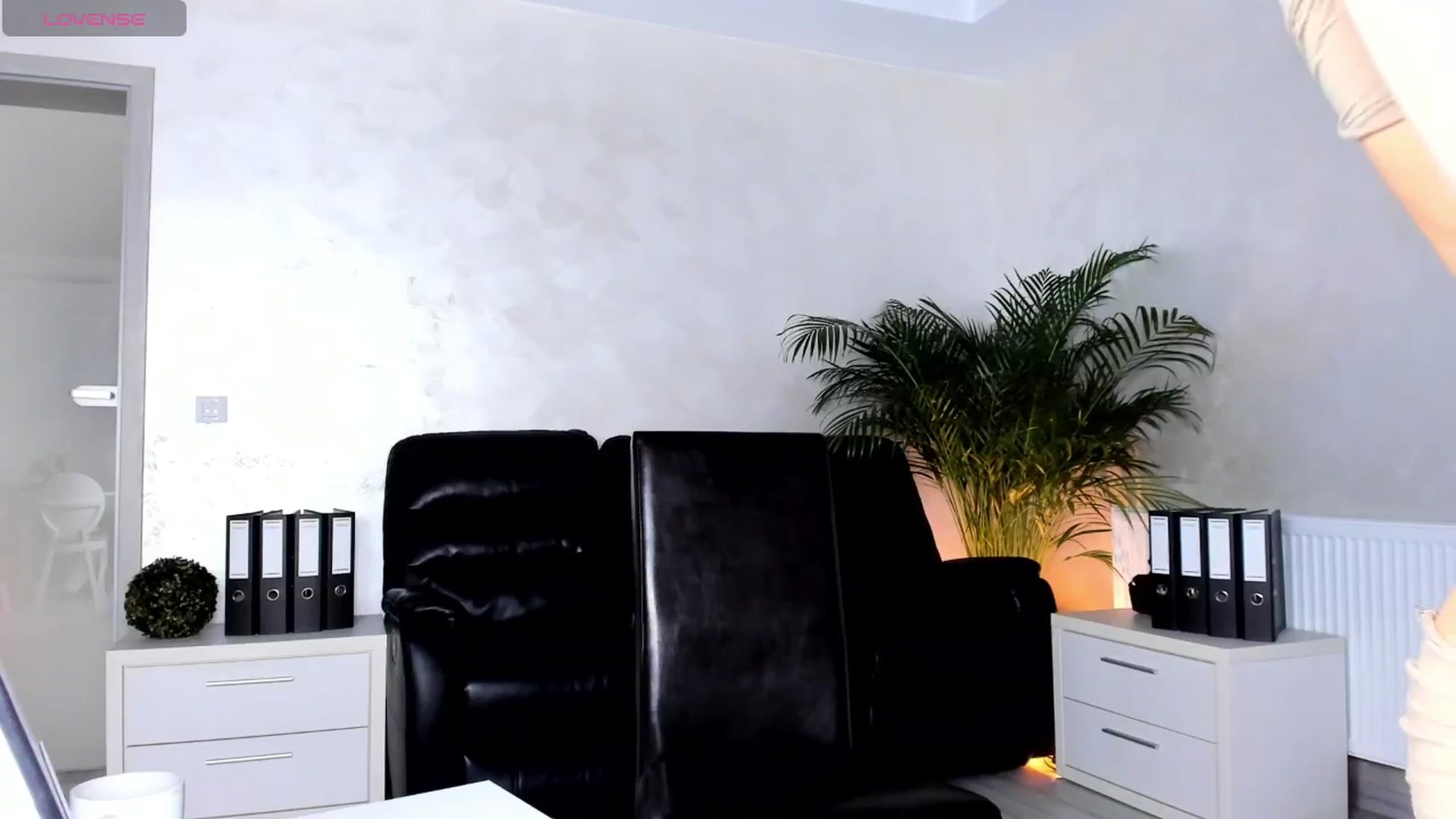 Gallery image thumbnail from Jelisse_J's myfreecams stream on, 05/09/2024, 10:50 image 12 of 20
