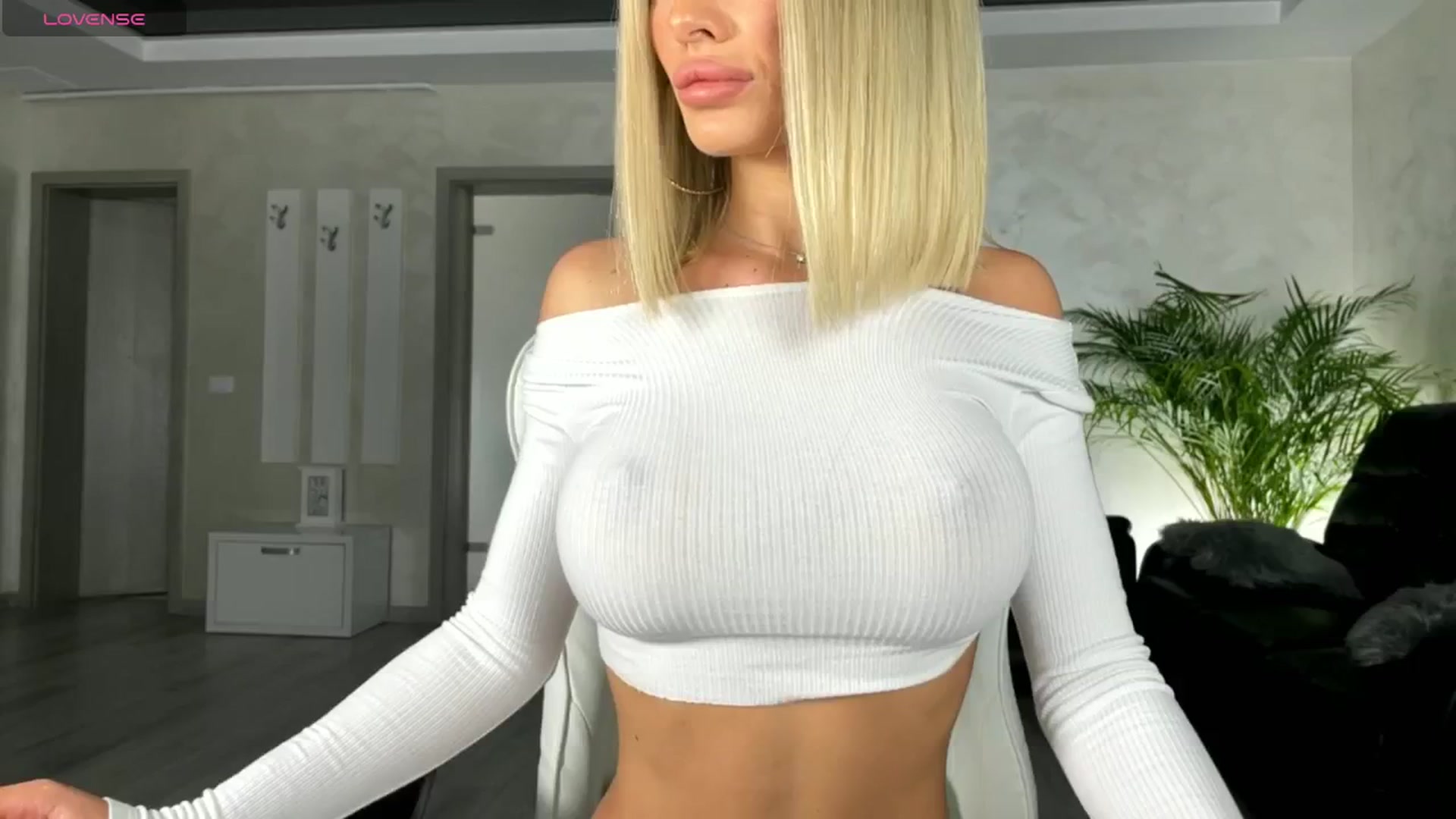 Gallery image thumbnail from Jelisse_J's myfreecams stream on, 09/06/2024, 07:38 image 8 of 20