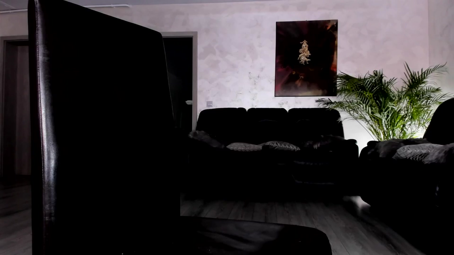 Gallery image thumbnail from Jelisse_J's myfreecams stream on, 10/21/2024, 15:24 image 14 of 20