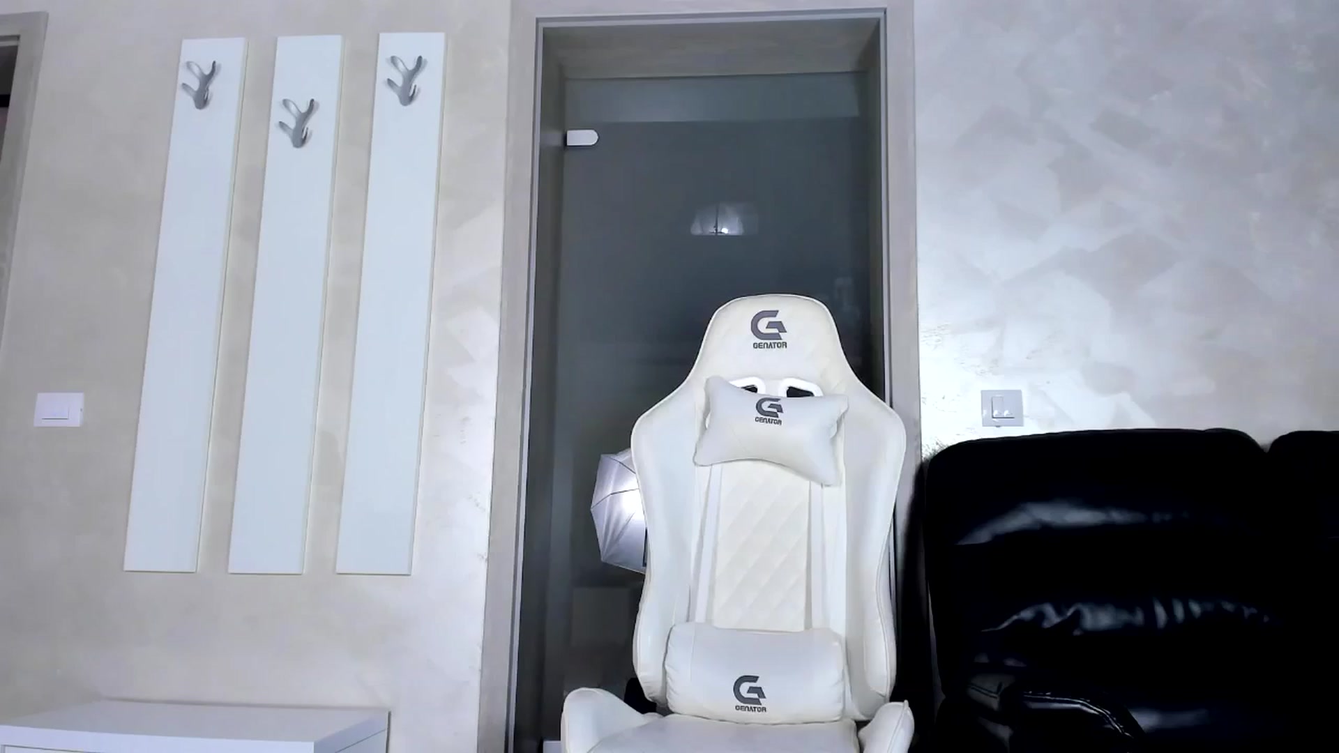 Gallery image thumbnail from Jelisse_J's myfreecams stream on, 10/31/2024, 08:57 image 8 of 20