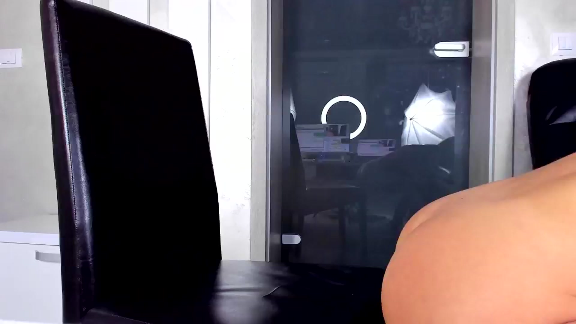 Gallery image thumbnail from Jelisse_J's myfreecams stream on, 12/28/2024, 15:28 image 14 of 20