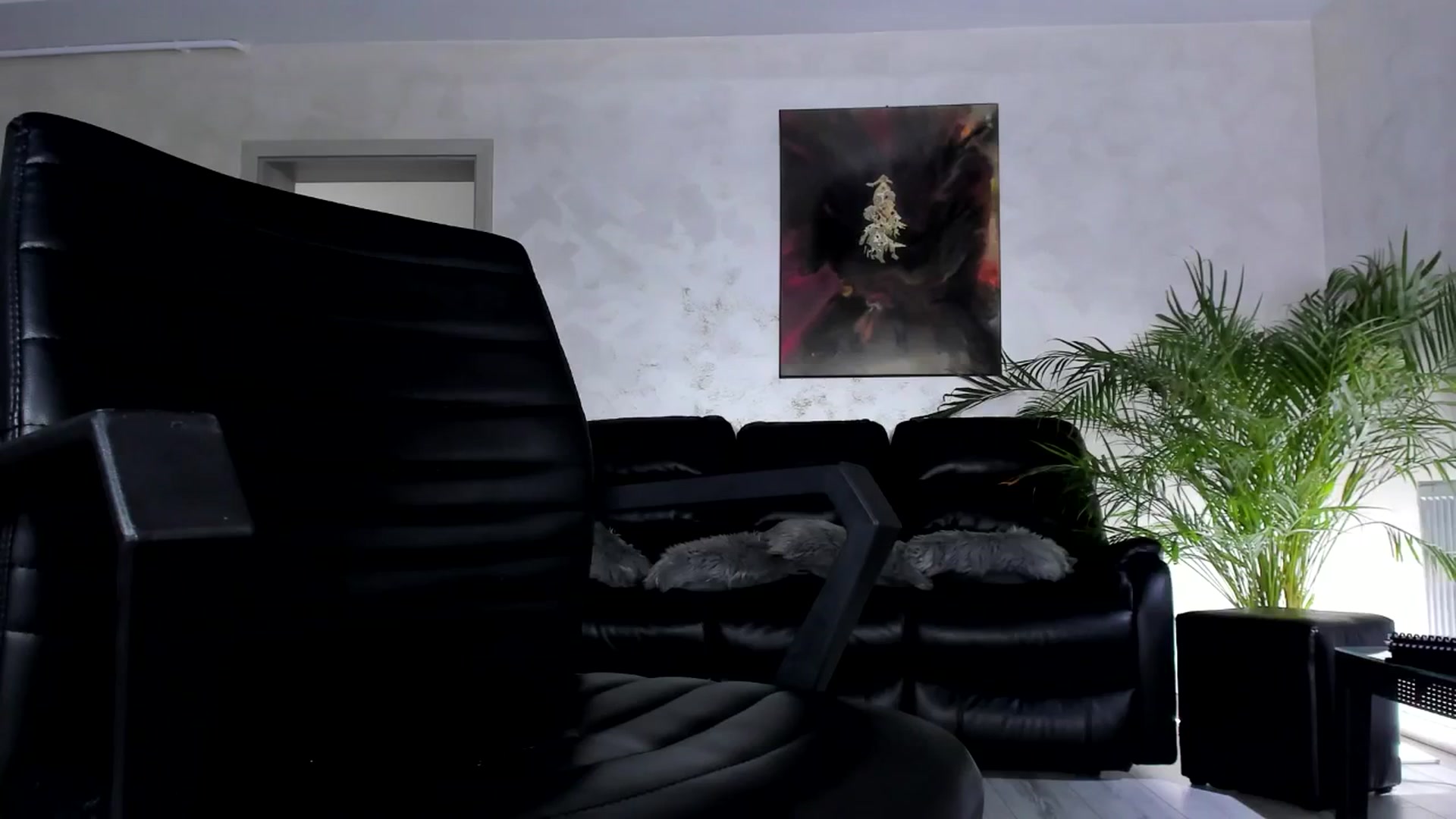 Gallery image thumbnail from Jelisse_J's myfreecams stream on, 04/23/2025, 09:49 image 14 of 20