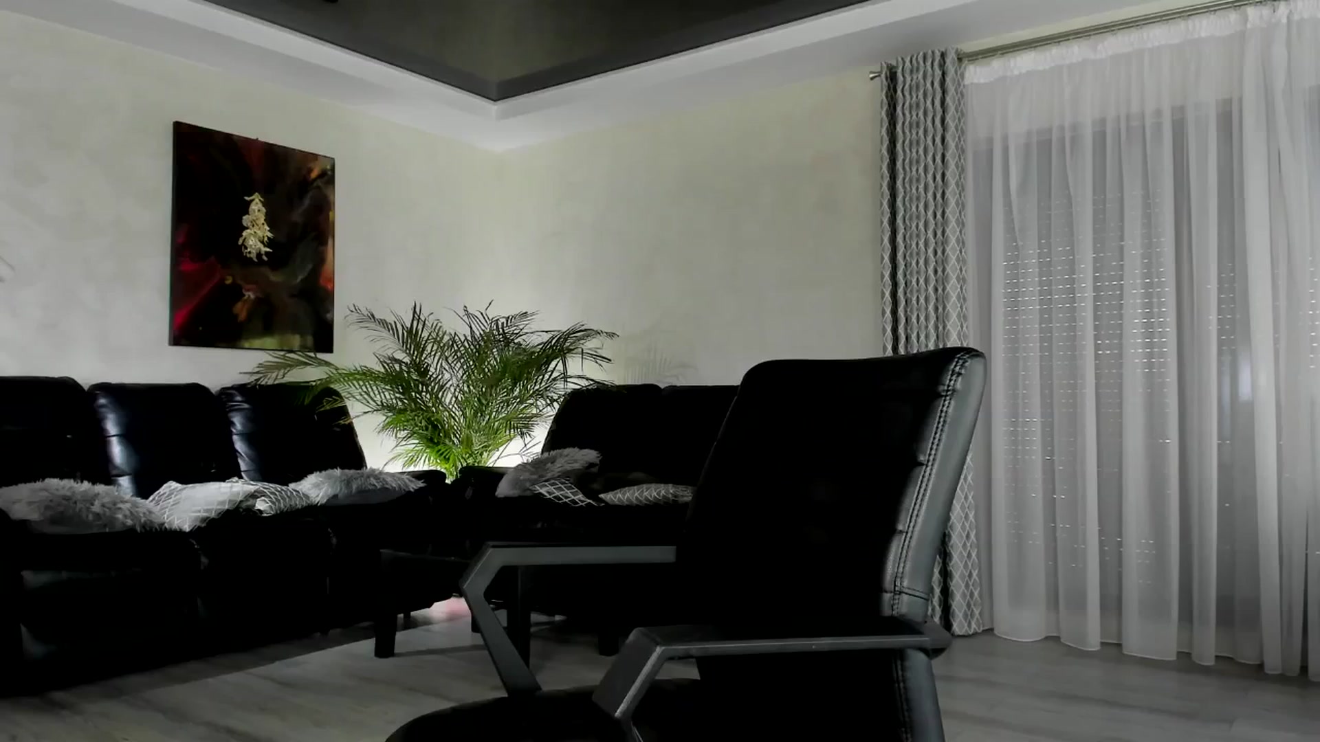 Gallery image thumbnail from Jelisse_J's myfreecams stream on, 04/30/2025, 10:05 image 3 of 20