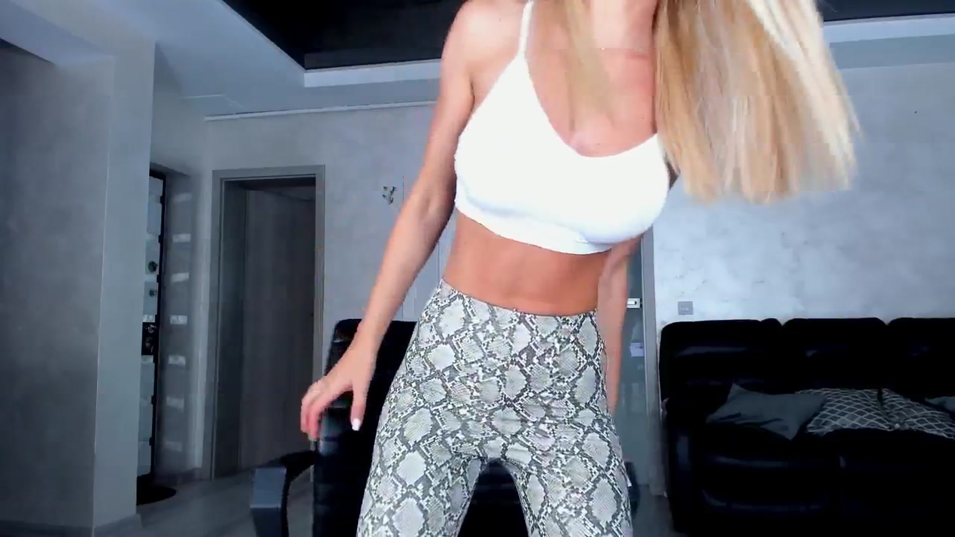 Gallery image thumbnail from Jelisse_J's myfreecams stream on, 09/08/2025, 10:46 image 19 of 20
