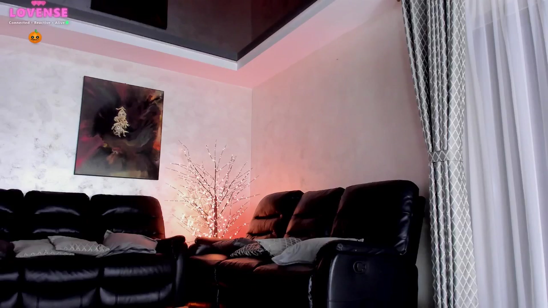 Gallery image thumbnail from Jelisse_J's myfreecams stream on, 10/30/2025, 08:41 image 4 of 20
