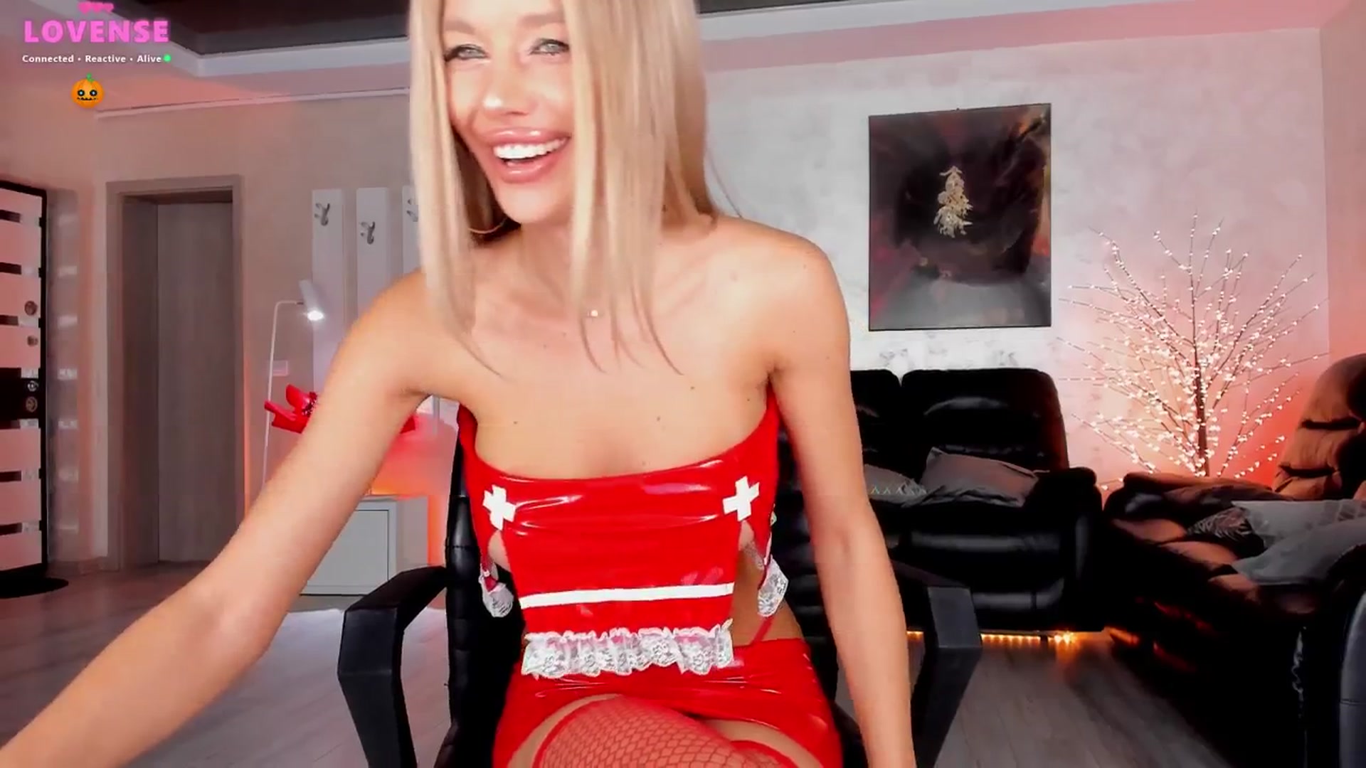 Gallery image thumbnail from Jelisse_J's myfreecams stream on, 10/30/2025, 08:41 image 2 of 20