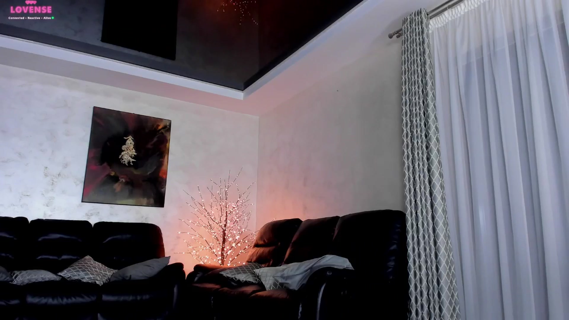 Gallery image thumbnail from Jelisse_J's myfreecams stream on, 11/11/2025, 10:02 image 5 of 20