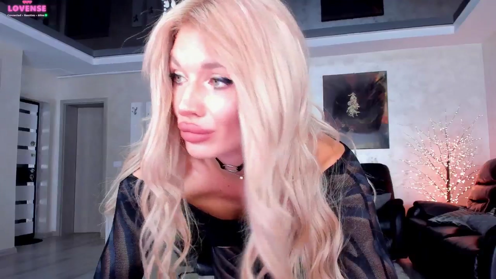 Gallery image thumbnail from Jelisse_J's myfreecams stream on, 11/12/2025, 08:41 image 15 of 20