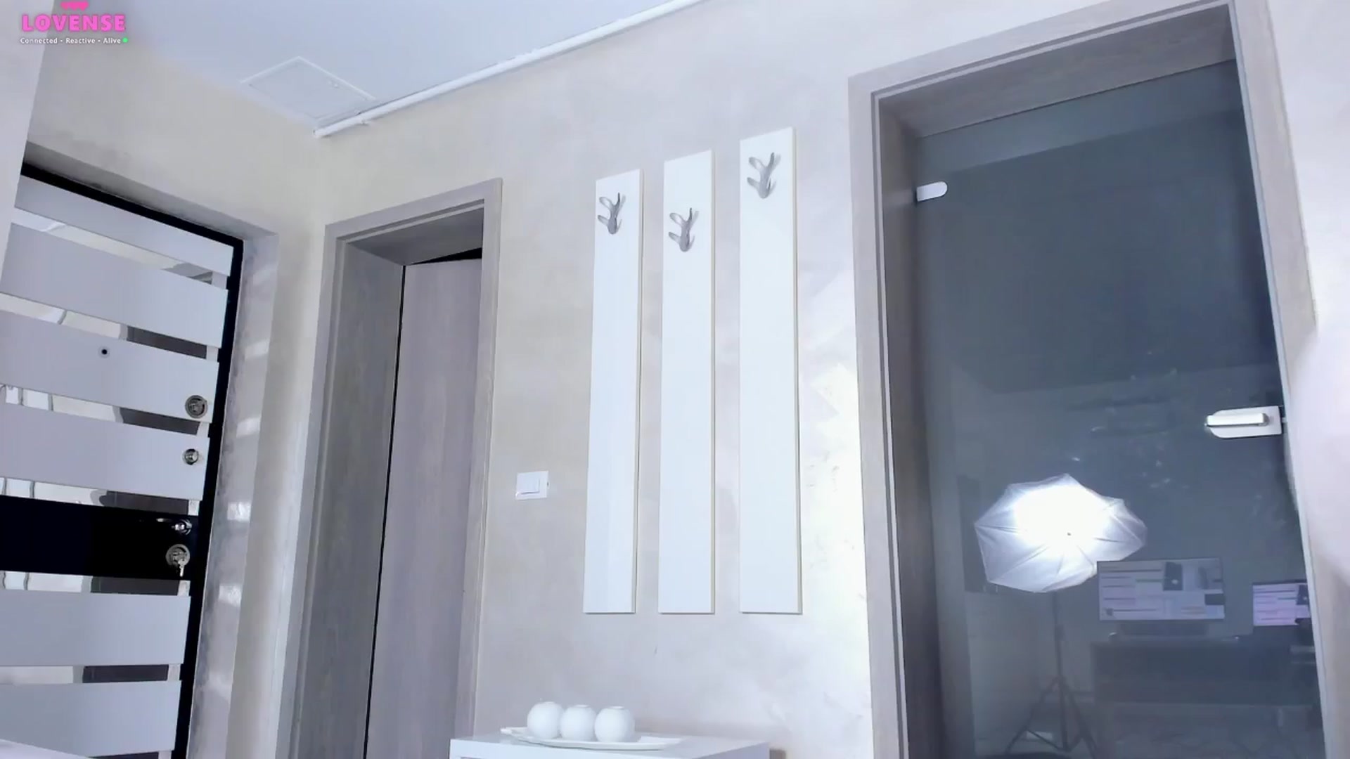 Gallery image thumbnail from Jelisse_J's myfreecams stream on, 11/19/2025, 13:21 image 5 of 20