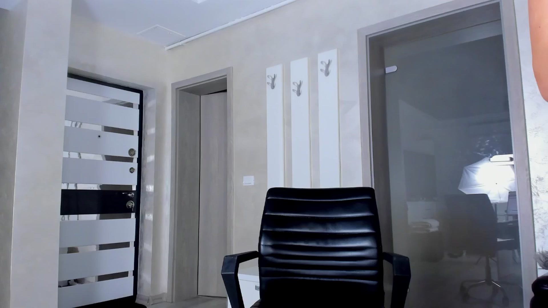 Gallery image thumbnail from Jelisse_J's myfreecams stream on, 12/02/2025, 10:49 image 3 of 20