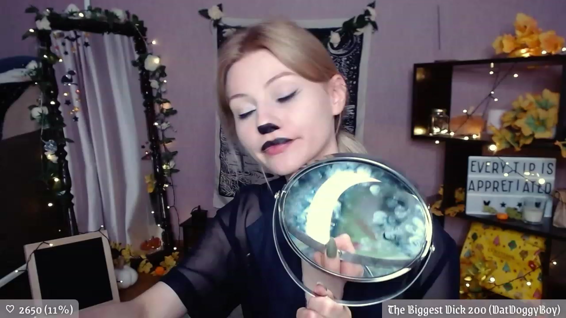 Gallery image thumbnail from JellyFox's myfreecams stream on, 11/20/2022, 03:19 image 4 of 20