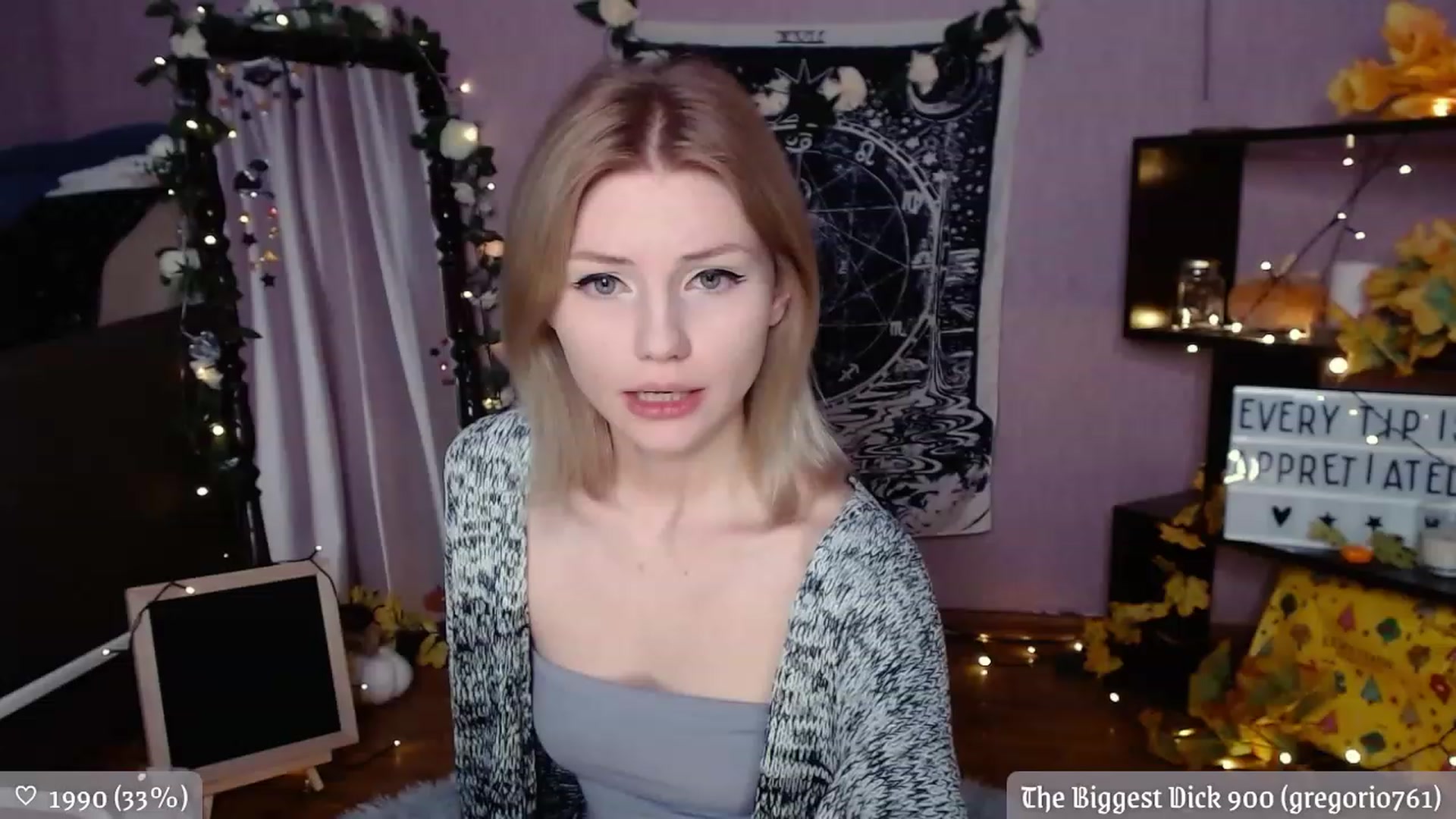 Gallery image thumbnail from JellyFox's myfreecams stream on, 11/21/2022, 02:58 image 15 of 20
