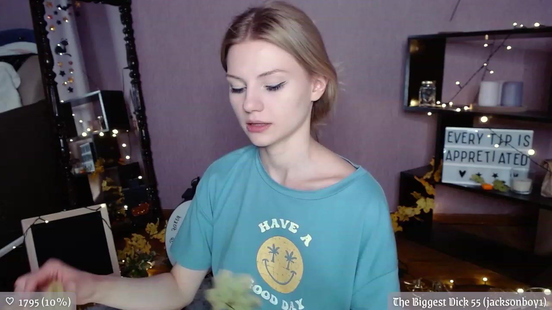Gallery image thumbnail from JellyFox's myfreecams stream on, 11/22/2022, 03:07 image 8 of 20