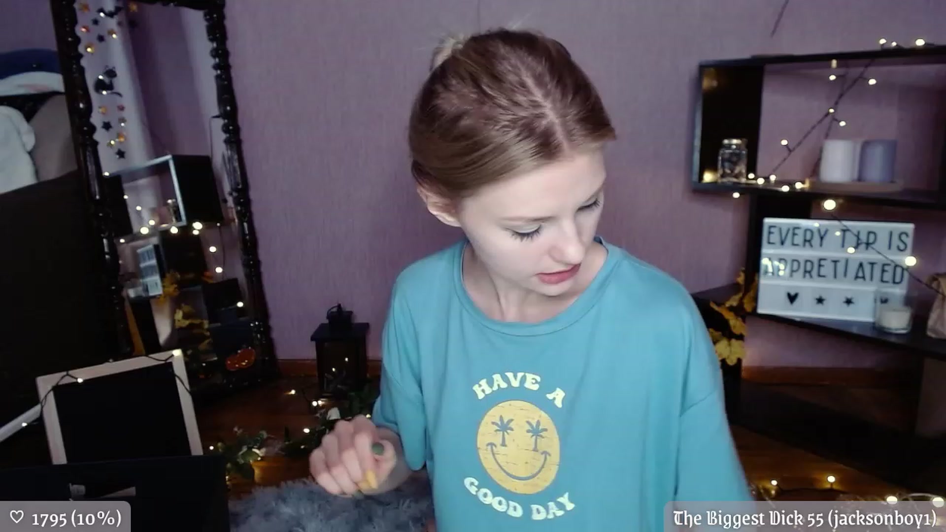 Gallery image thumbnail from JellyFox's myfreecams stream on, 11/22/2022, 03:07 image 12 of 20