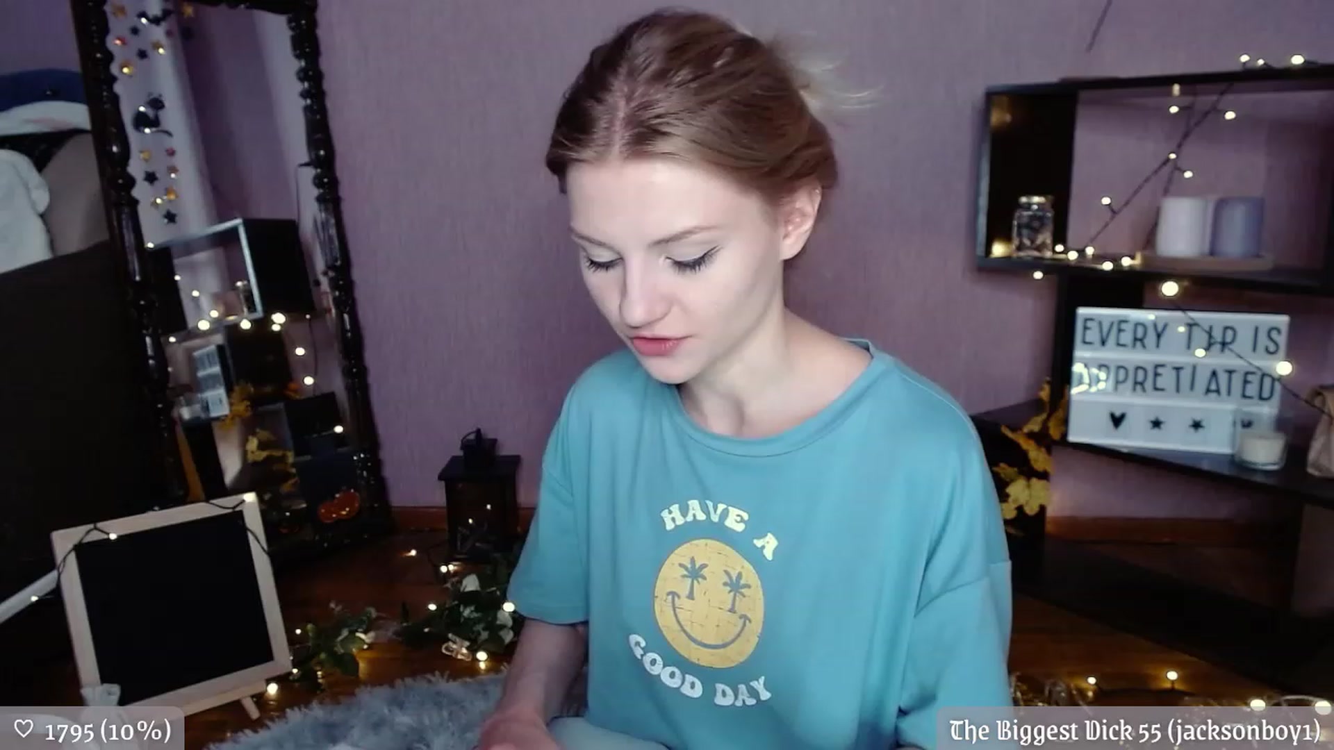 Gallery image thumbnail from JellyFox's myfreecams stream on, 11/22/2022, 03:07 image 10 of 20