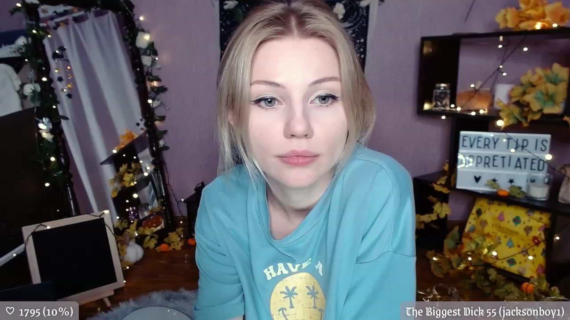 Gallery image thumbnail from JellyFox's myfreecams stream on, 11/22/2022, 03:07 image 5 of 20