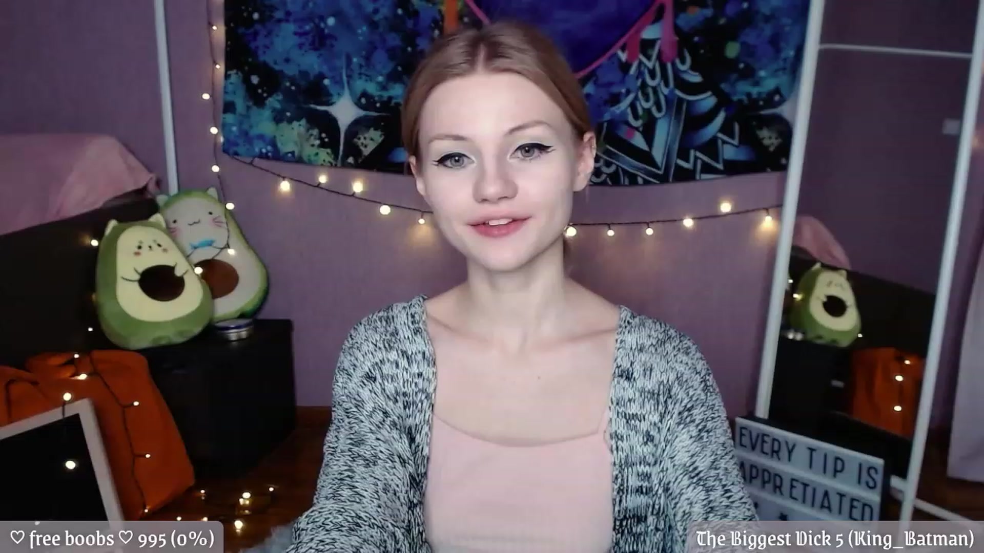 Gallery image thumbnail from JellyFox's myfreecams stream on, 12/04/2022, 19:58 image 11 of 20