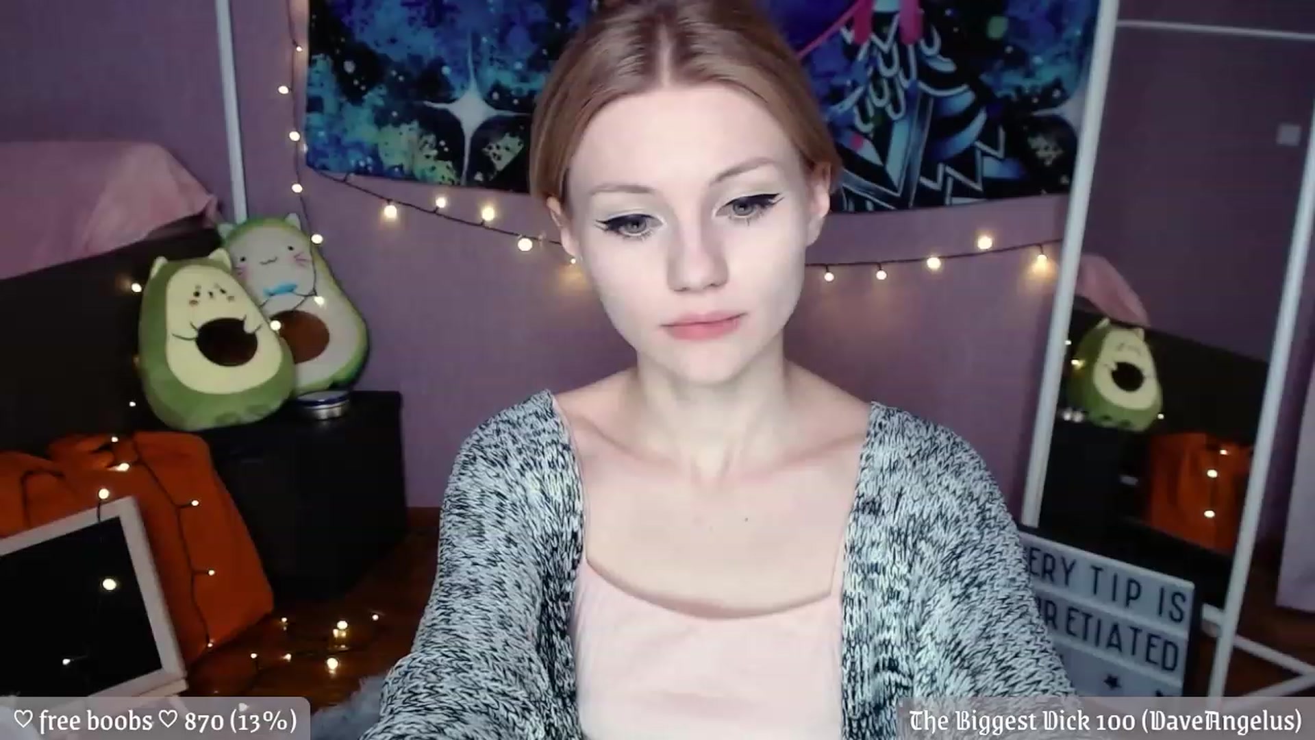 Gallery image thumbnail from JellyFox's myfreecams stream on, 12/04/2022, 20:34 image 12 of 20