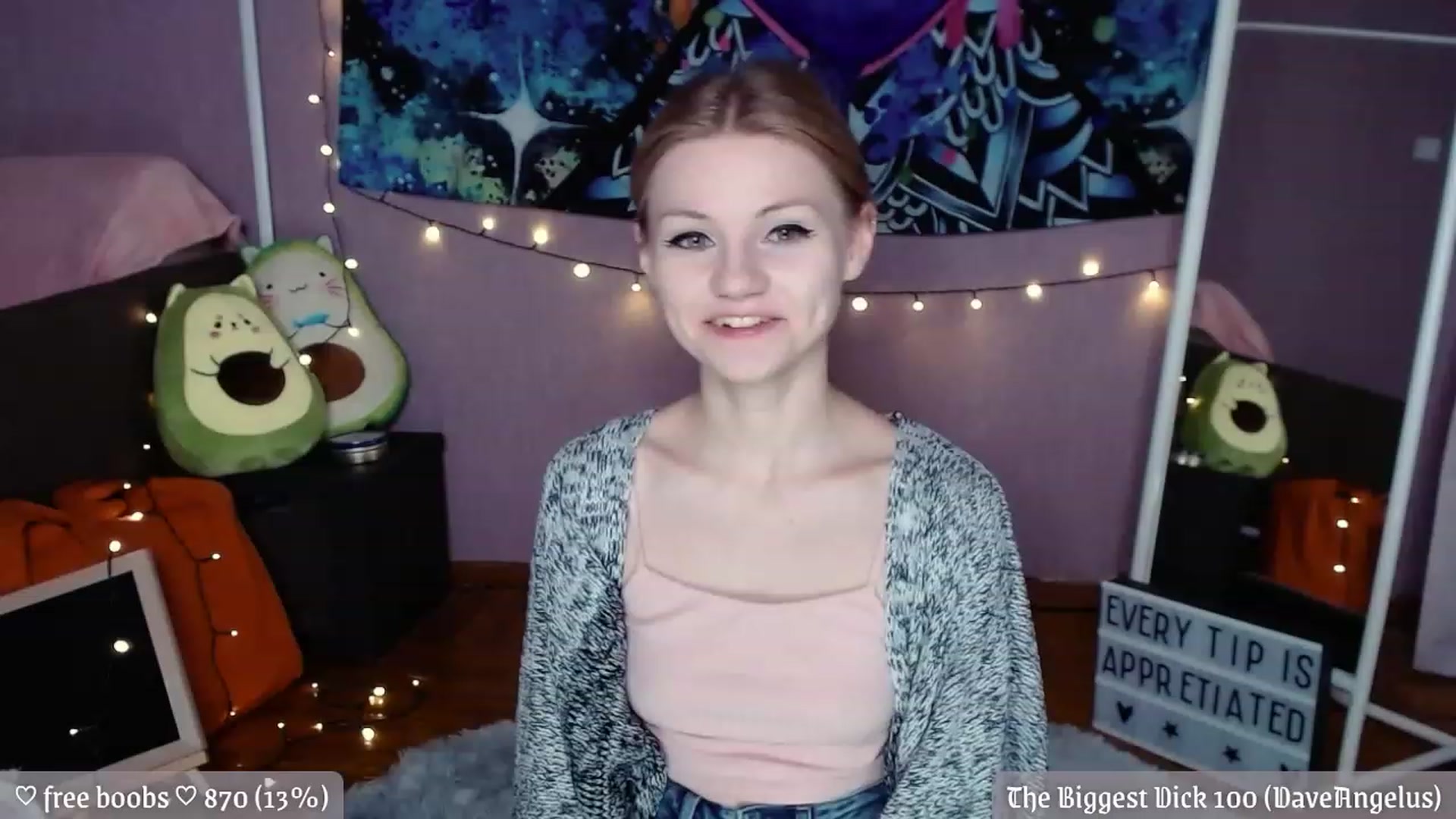 Gallery image thumbnail from JellyFox's myfreecams stream on, 12/04/2022, 20:34 image 9 of 20