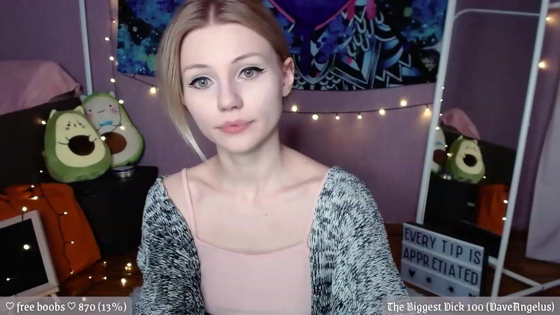 Gallery image thumbnail from JellyFox's myfreecams stream on, 12/04/2022, 20:34 image 20 of 20