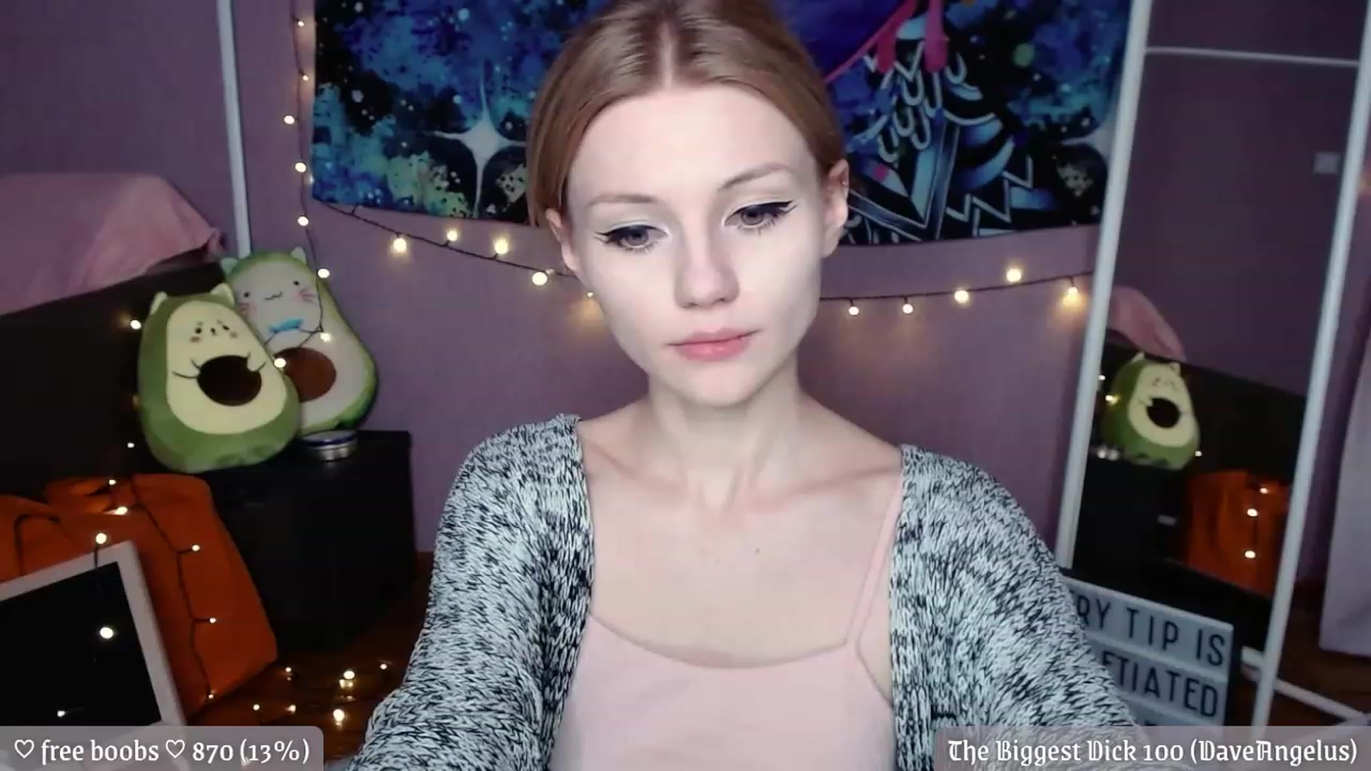 Gallery image thumbnail from JellyFox's myfreecams stream on, 12/04/2022, 20:34 image 14 of 20
