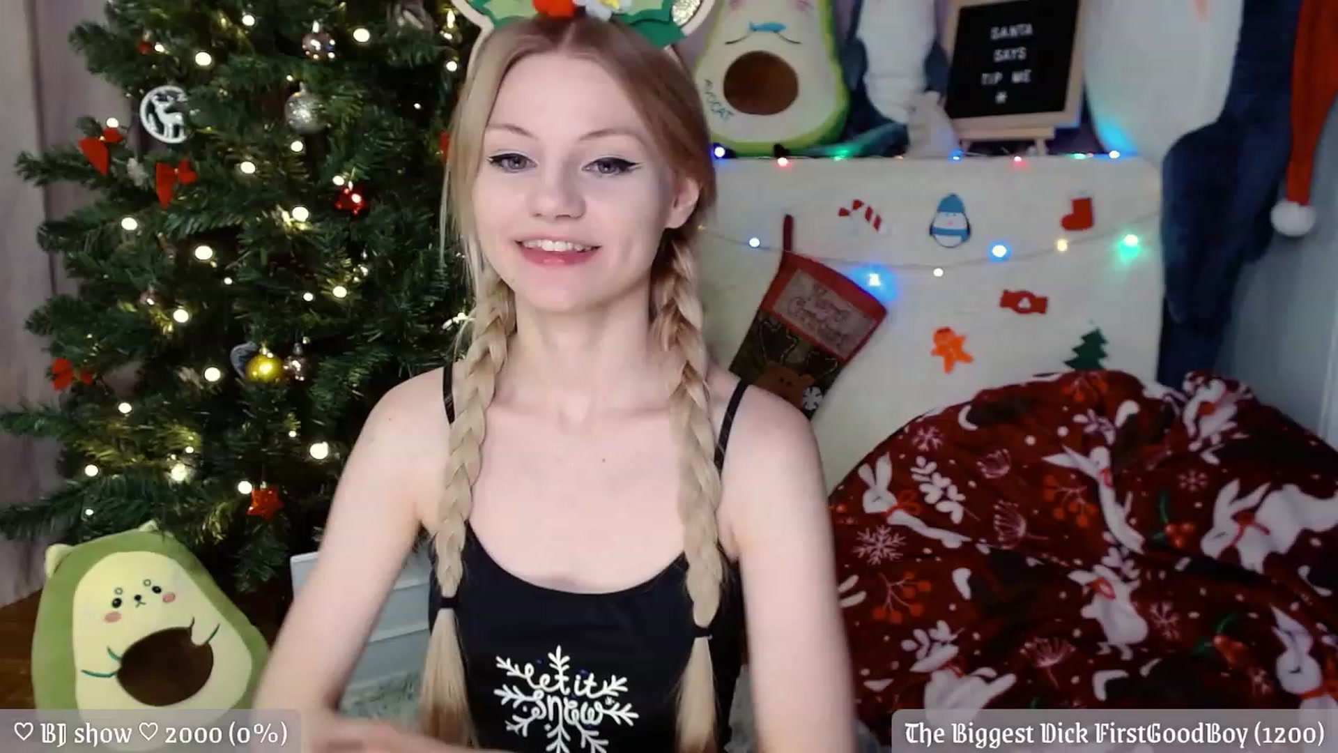 Gallery image thumbnail from JellyFox's myfreecams stream on, 12/25/2022, 08:14 image 5 of 20