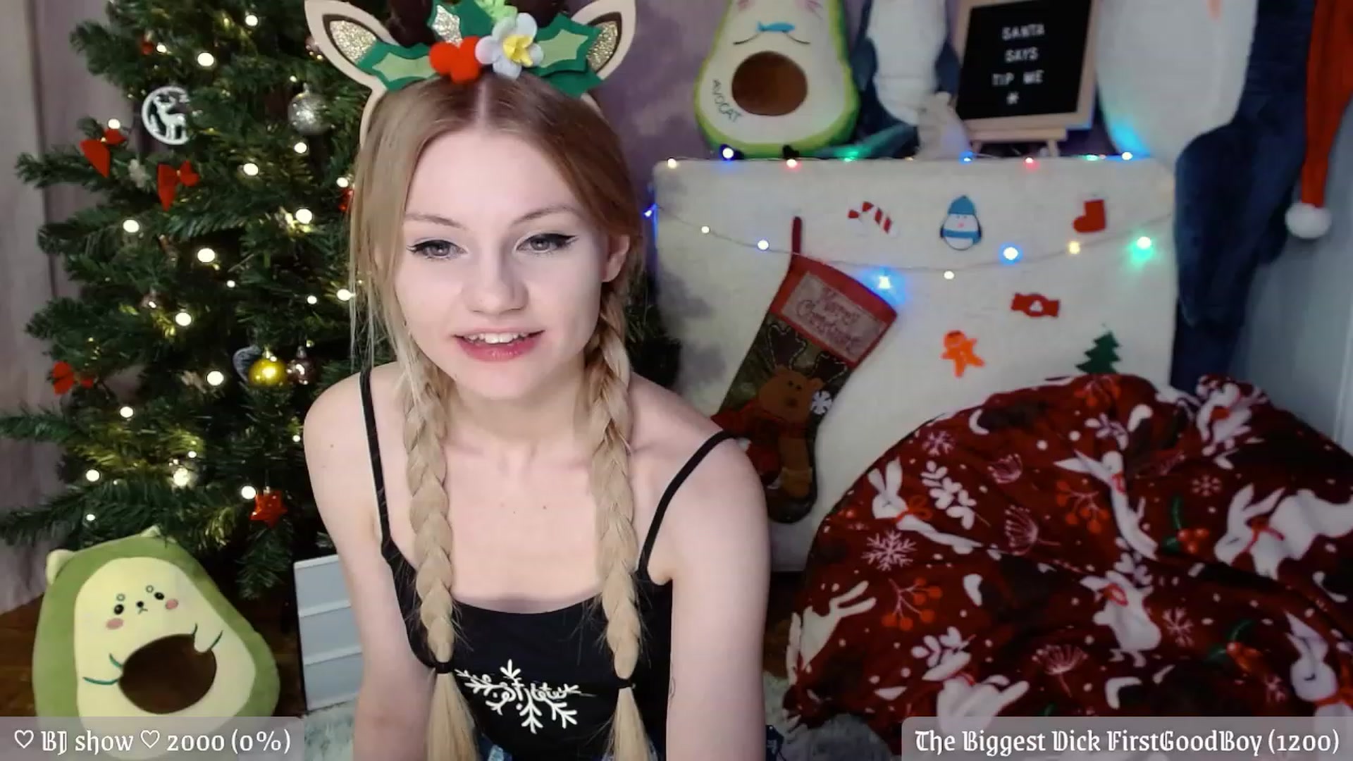 Gallery image thumbnail from JellyFox's myfreecams stream on, 12/25/2022, 08:14 image 16 of 20