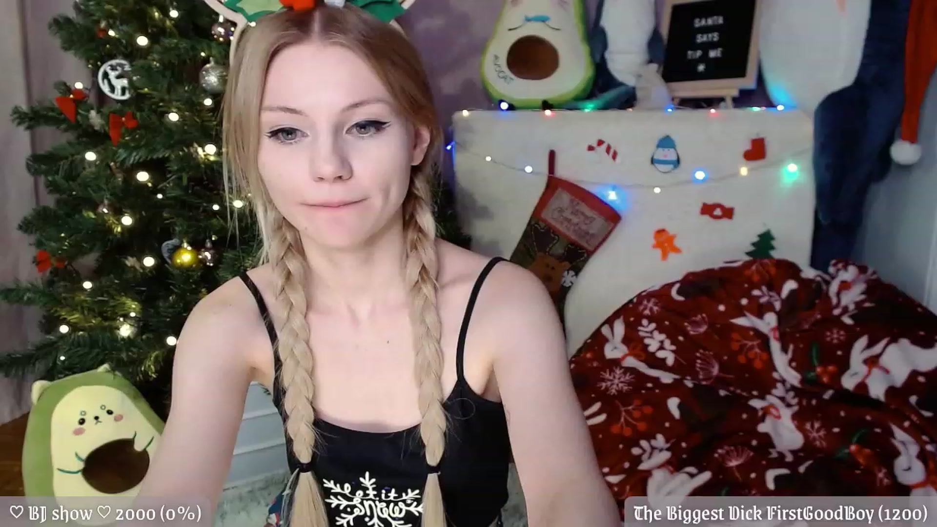 Gallery image thumbnail from JellyFox's myfreecams stream on, 12/25/2022, 08:14 image 4 of 20