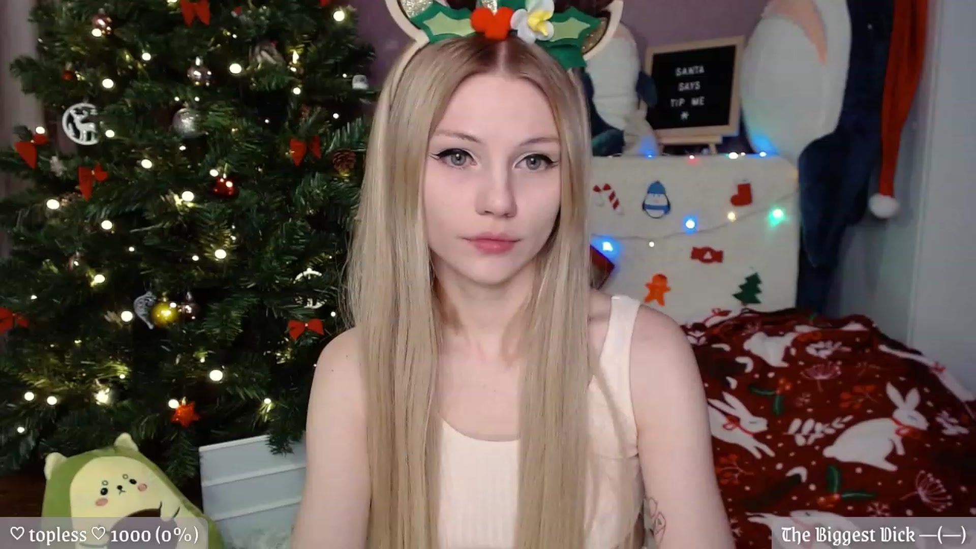 Gallery image thumbnail from JellyFox's myfreecams stream on, 12/27/2022, 06:58 image 4 of 20
