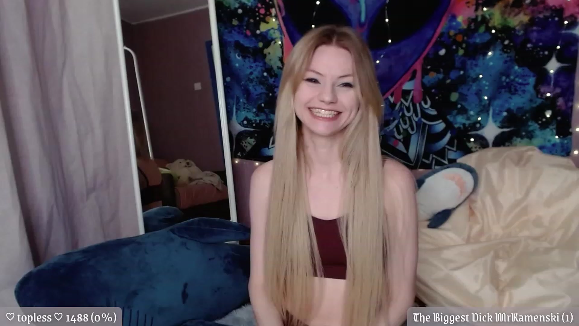 Gallery image thumbnail from JellyFox's myfreecams stream on, 02/06/2023, 04:55 image 12 of 20