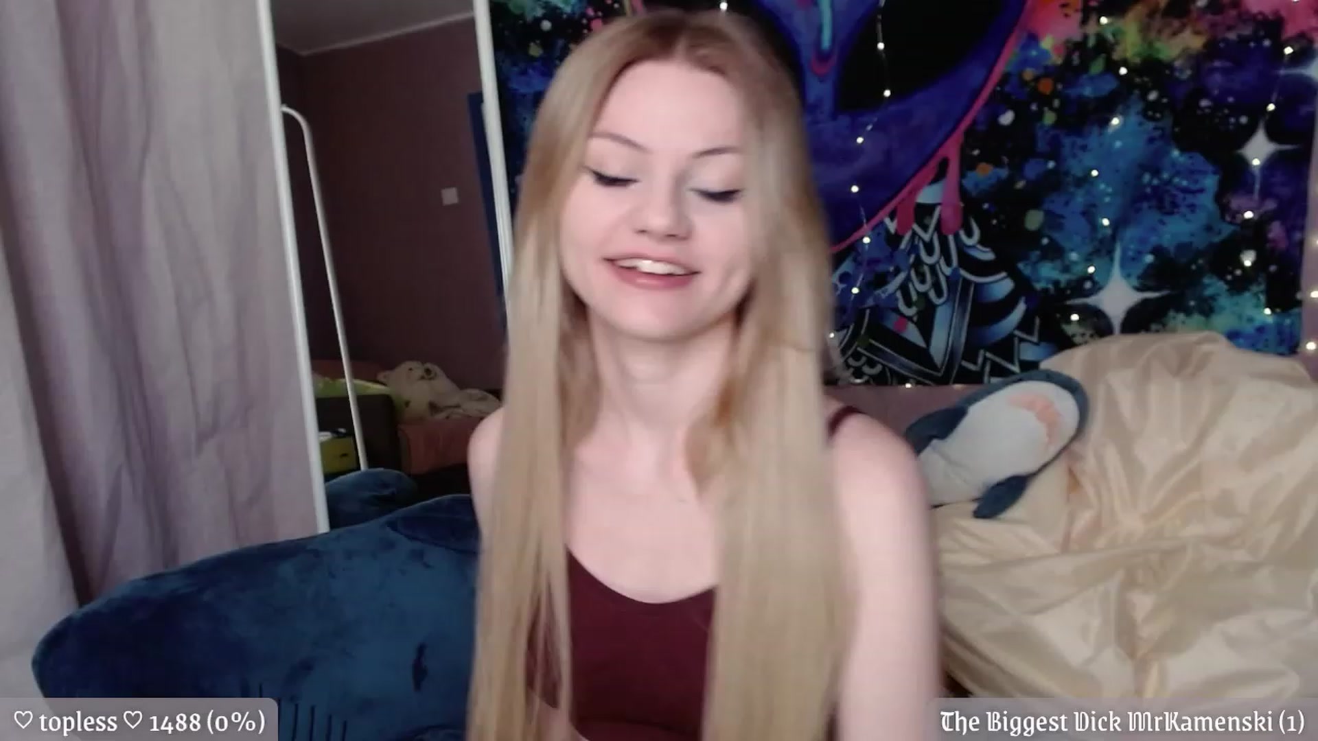 Gallery image thumbnail from JellyFox's myfreecams stream on, 02/06/2023, 04:55 image 8 of 20