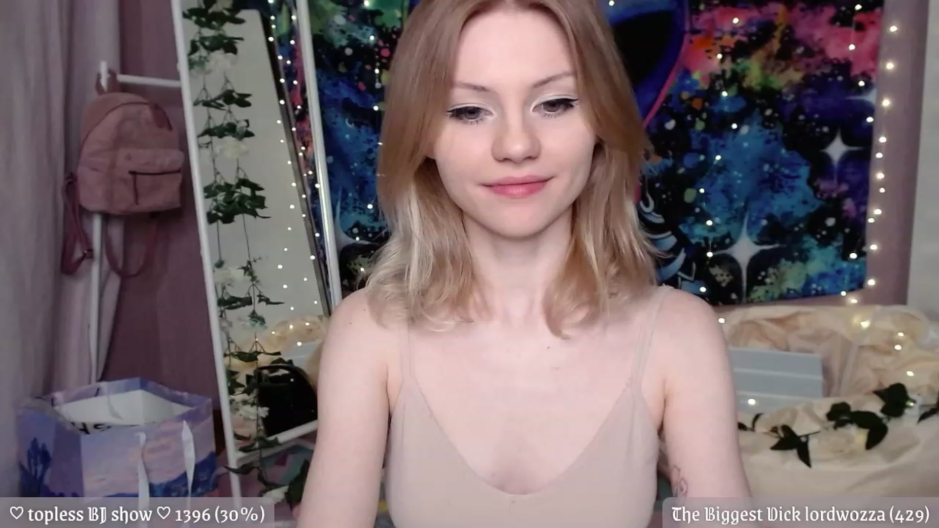 Gallery image thumbnail from JellyFox's myfreecams stream on, 03/27/2023, 02:47 image 18 of 20