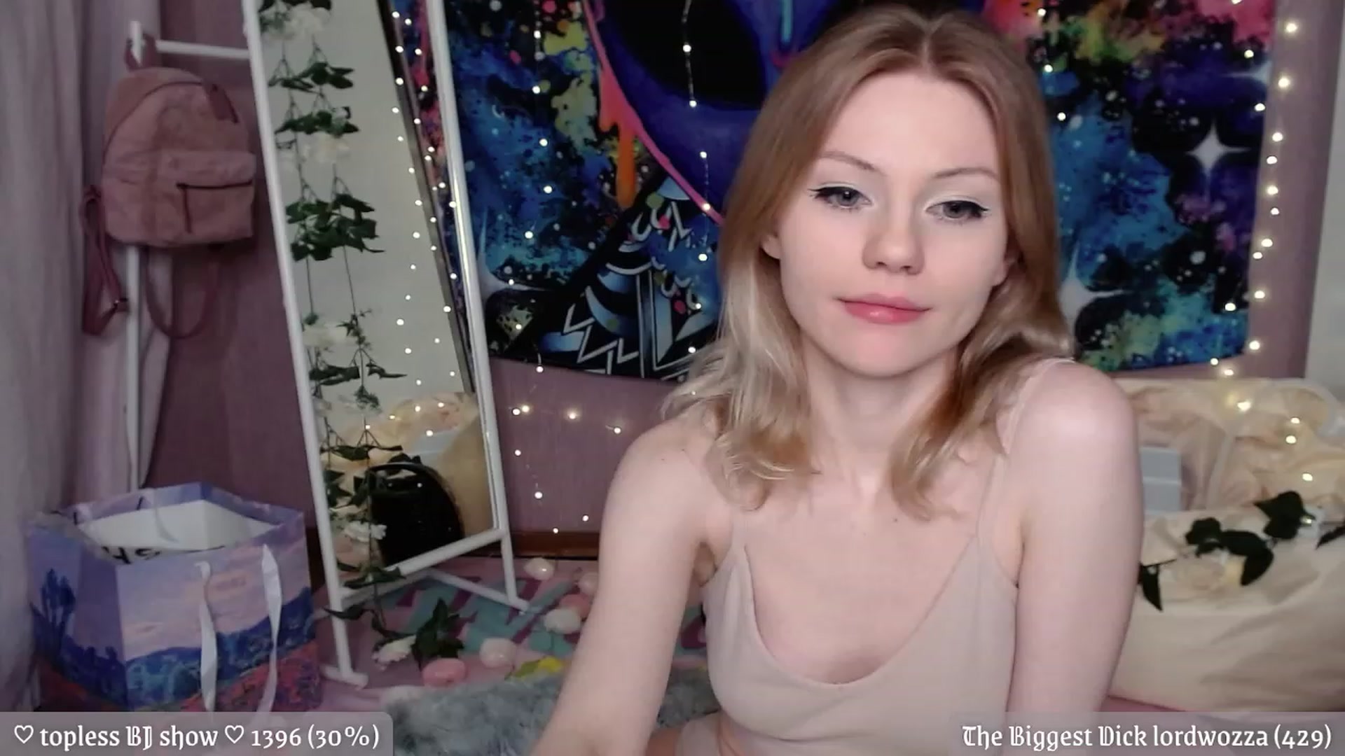 Gallery image thumbnail from JellyFox's myfreecams stream on, 03/27/2023, 02:47 image 11 of 20