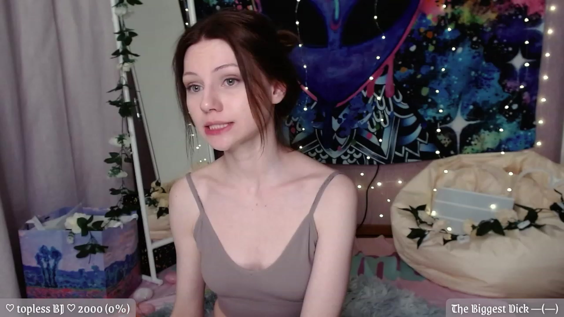 Gallery image thumbnail from JellyFox's myfreecams stream on, 05/10/2023, 24:07 image 8 of 20