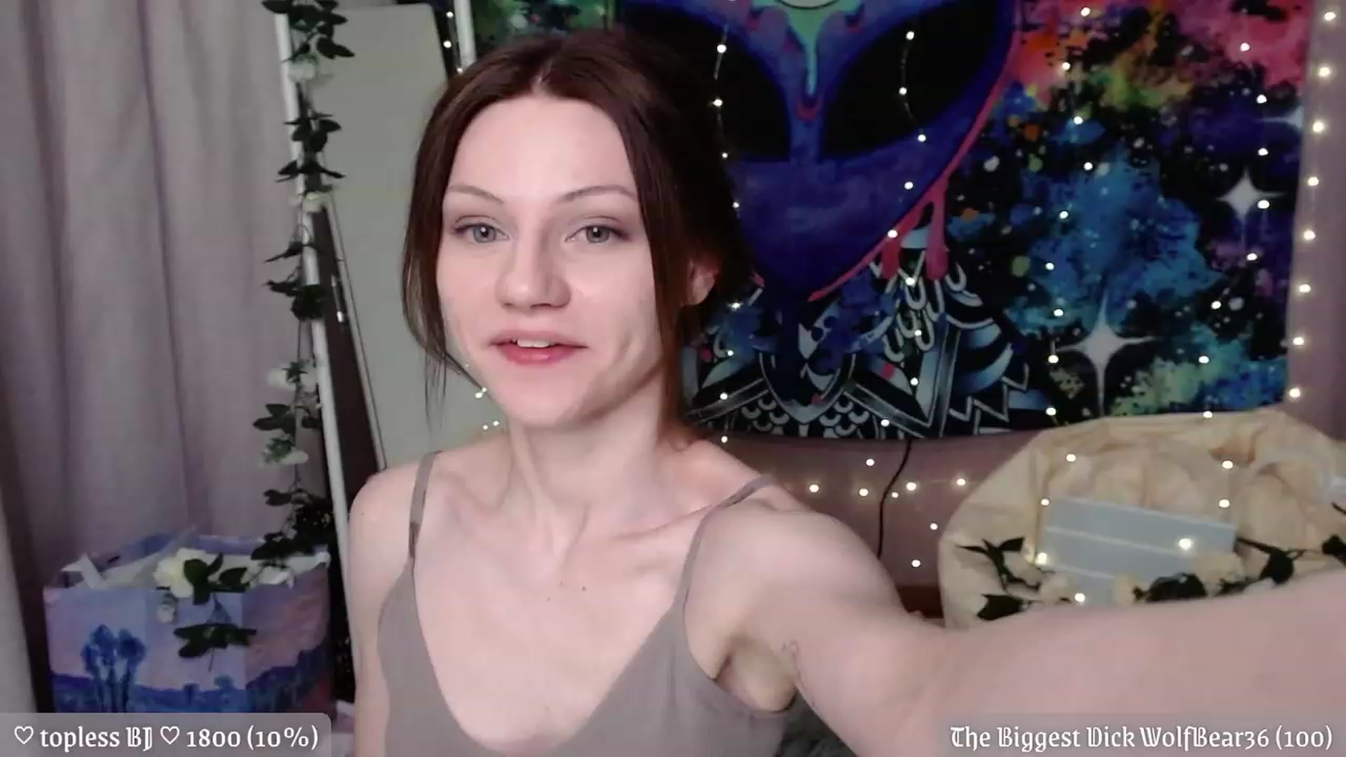 Gallery image thumbnail from JellyFox's myfreecams stream on, 05/10/2023, 24:07 image 20 of 20