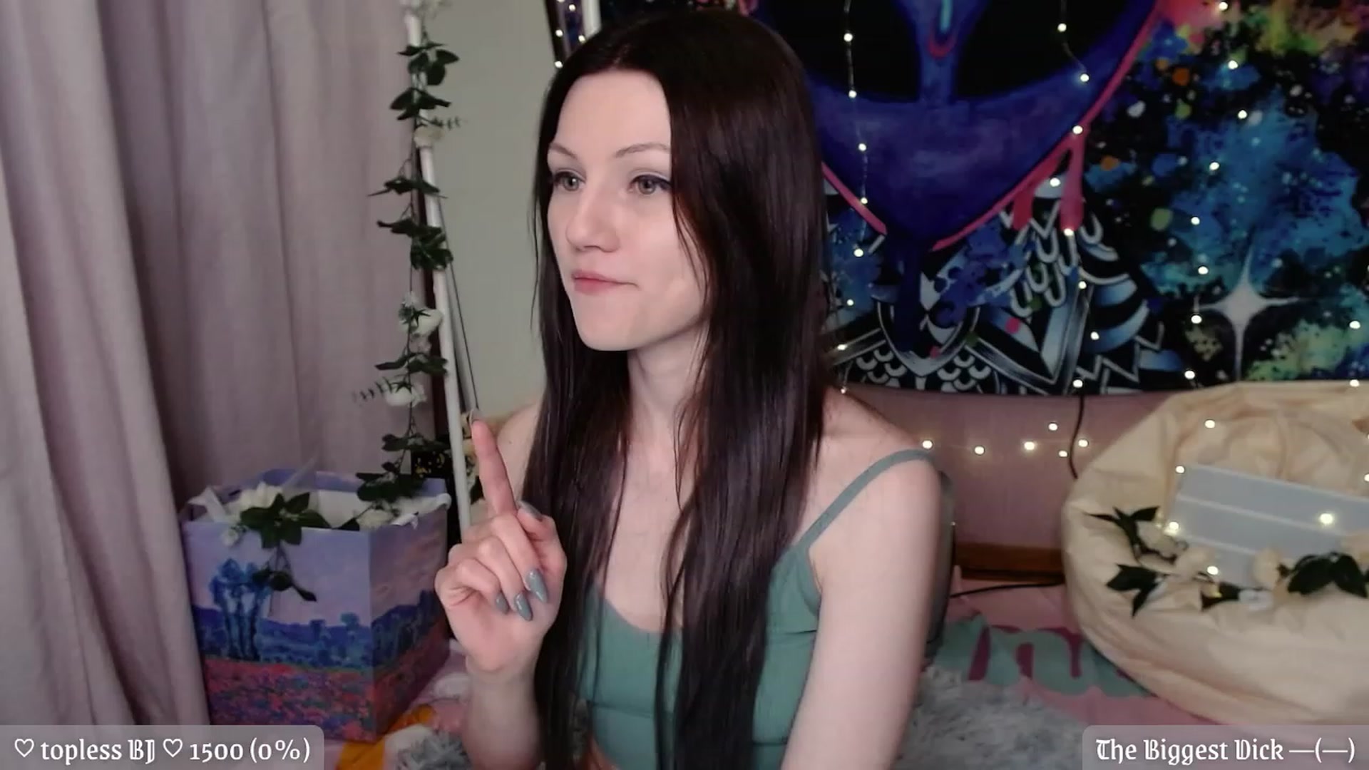 Gallery image thumbnail from JellyFox's myfreecams stream on, 05/13/2023, 17:39 image 16 of 20