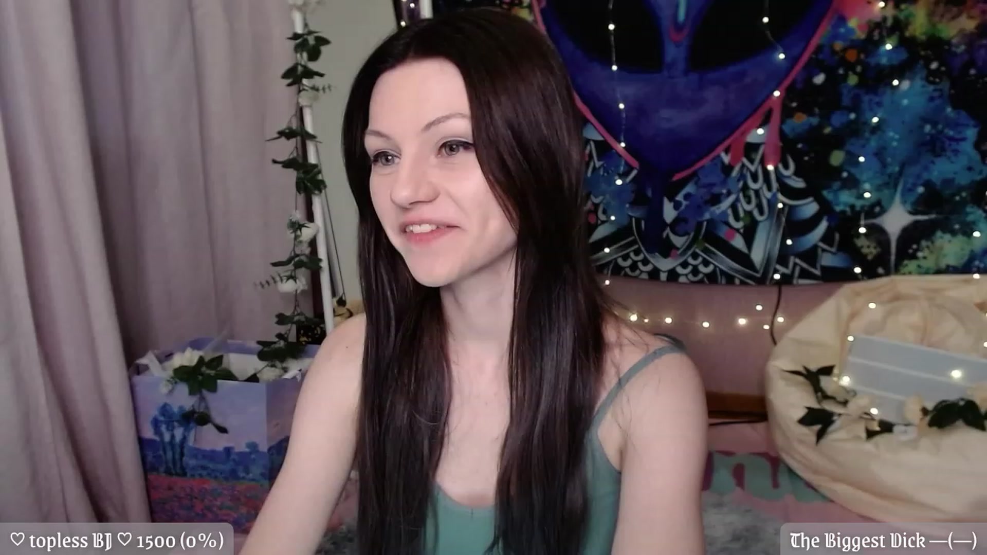 Gallery image thumbnail from JellyFox's myfreecams stream on, 05/13/2023, 17:39 image 5 of 20