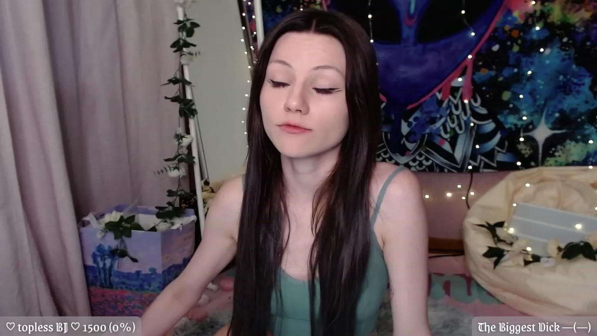Gallery image thumbnail from JellyFox's myfreecams stream on, 05/13/2023, 17:39 image 10 of 20