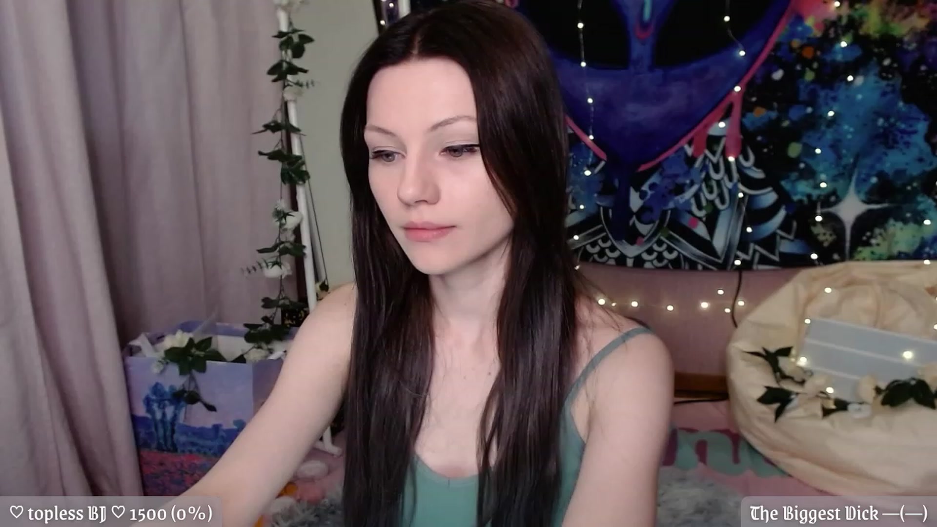 Gallery image thumbnail from JellyFox's myfreecams stream on, 05/13/2023, 17:39 image 6 of 20