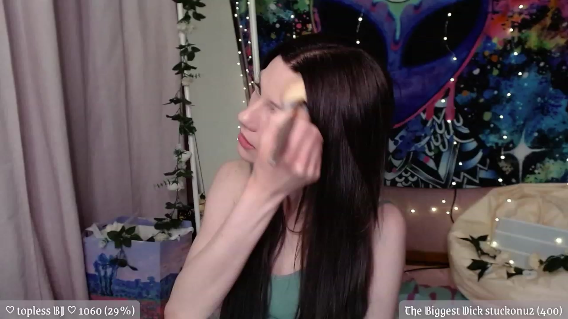 Gallery image thumbnail from JellyFox's myfreecams stream on, 05/13/2023, 20:54 image 4 of 20
