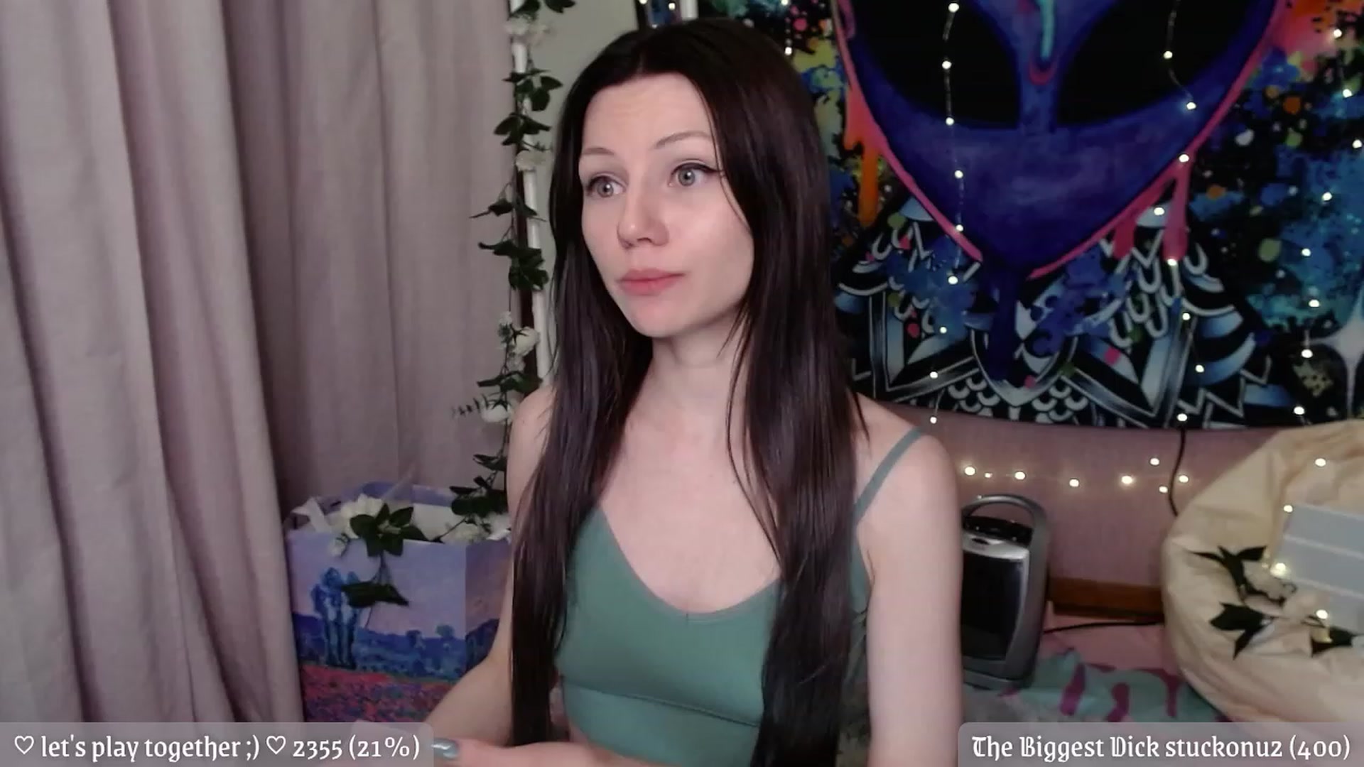Gallery image thumbnail from JellyFox's myfreecams stream on, 05/13/2023, 23:00 image 14 of 20